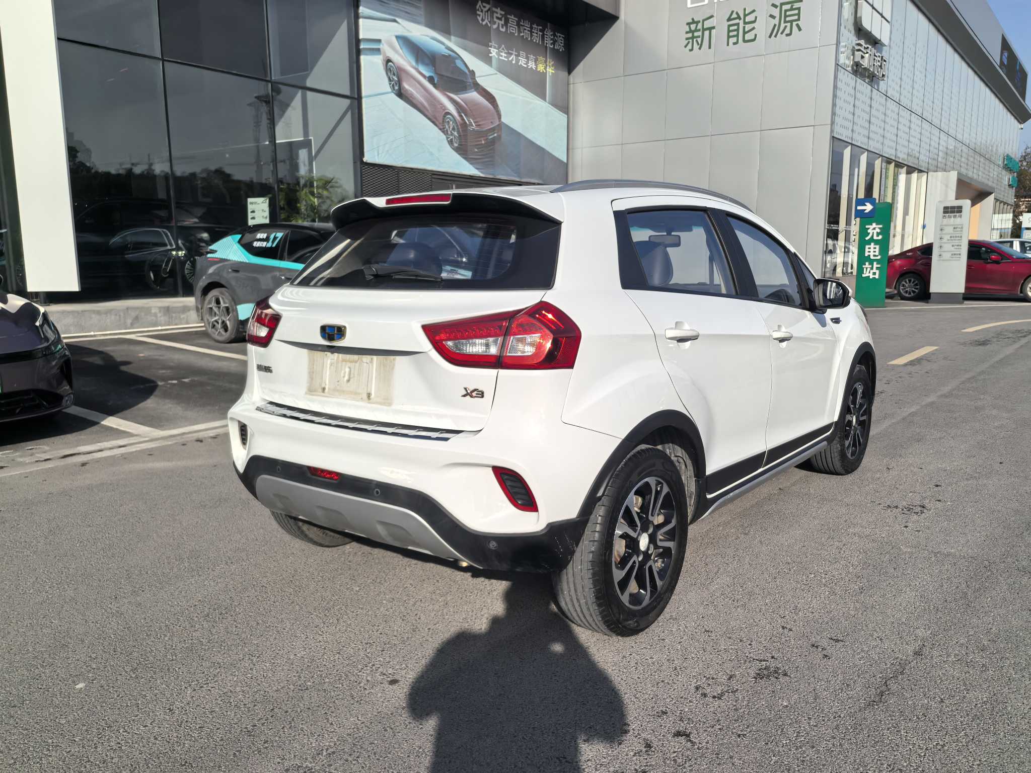 2018 immagine di auto #9