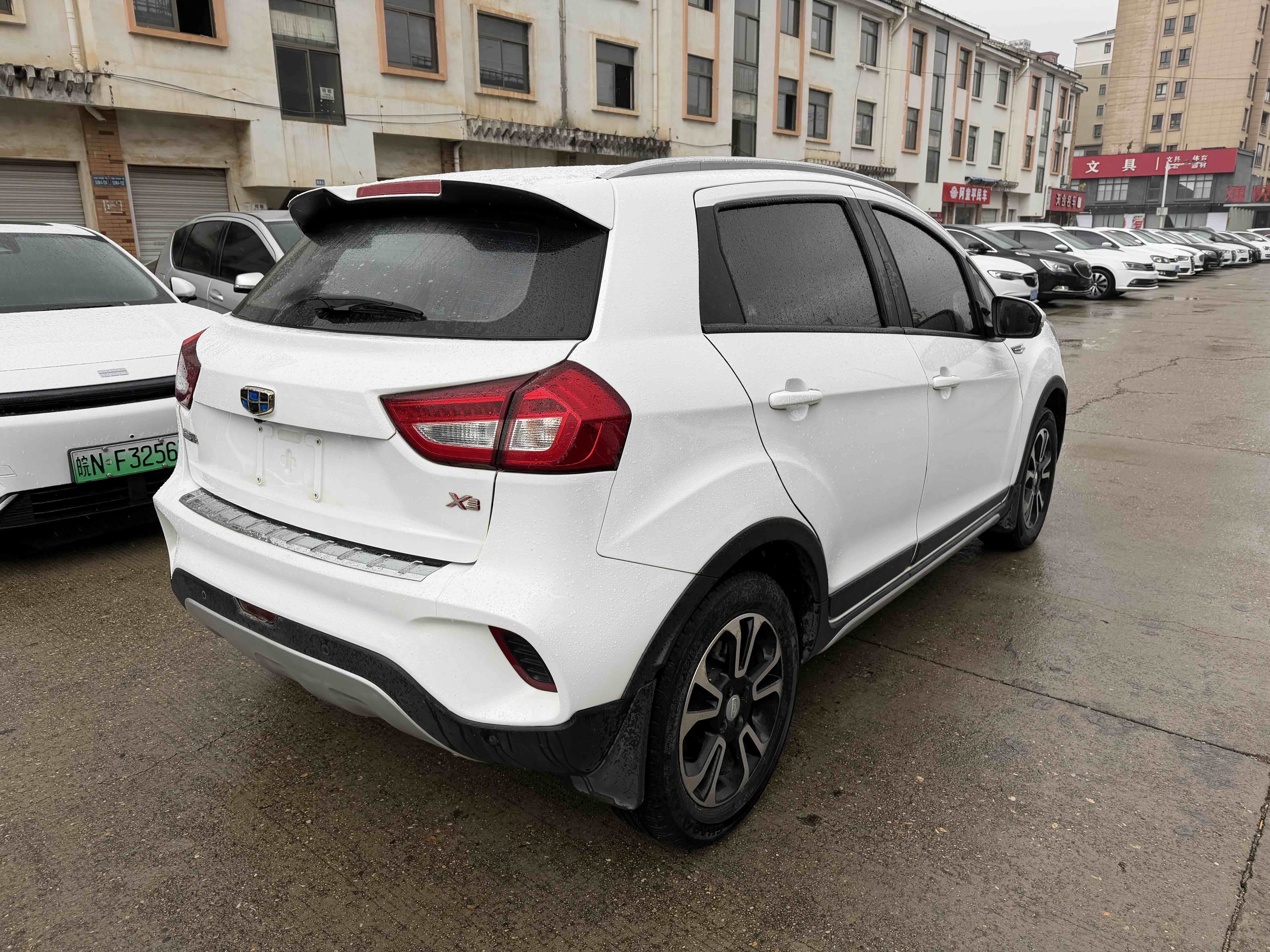 GEELY 2019 #9 GEELY 2019 car image #9