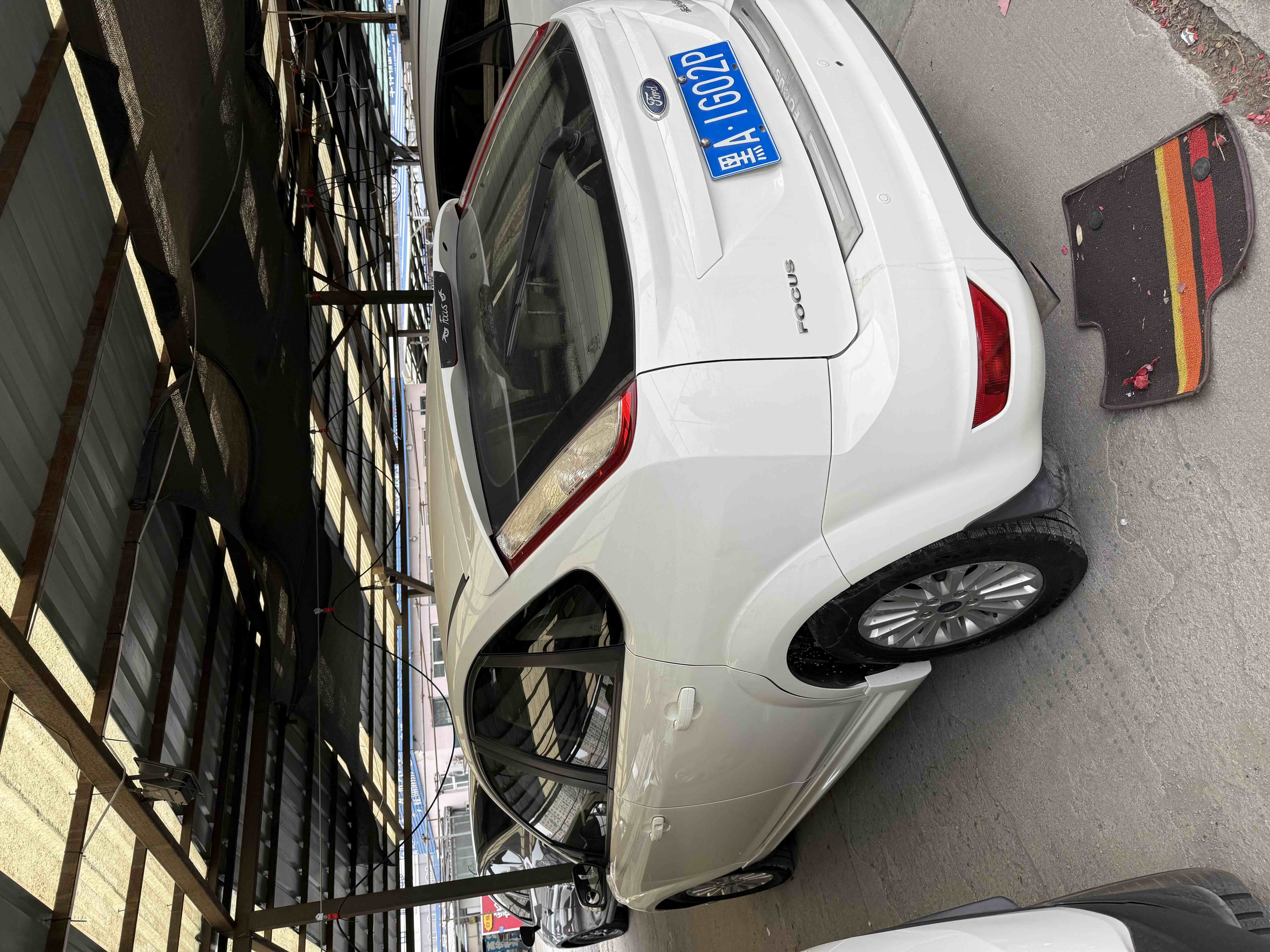 Ford Focus 2014 car image #9