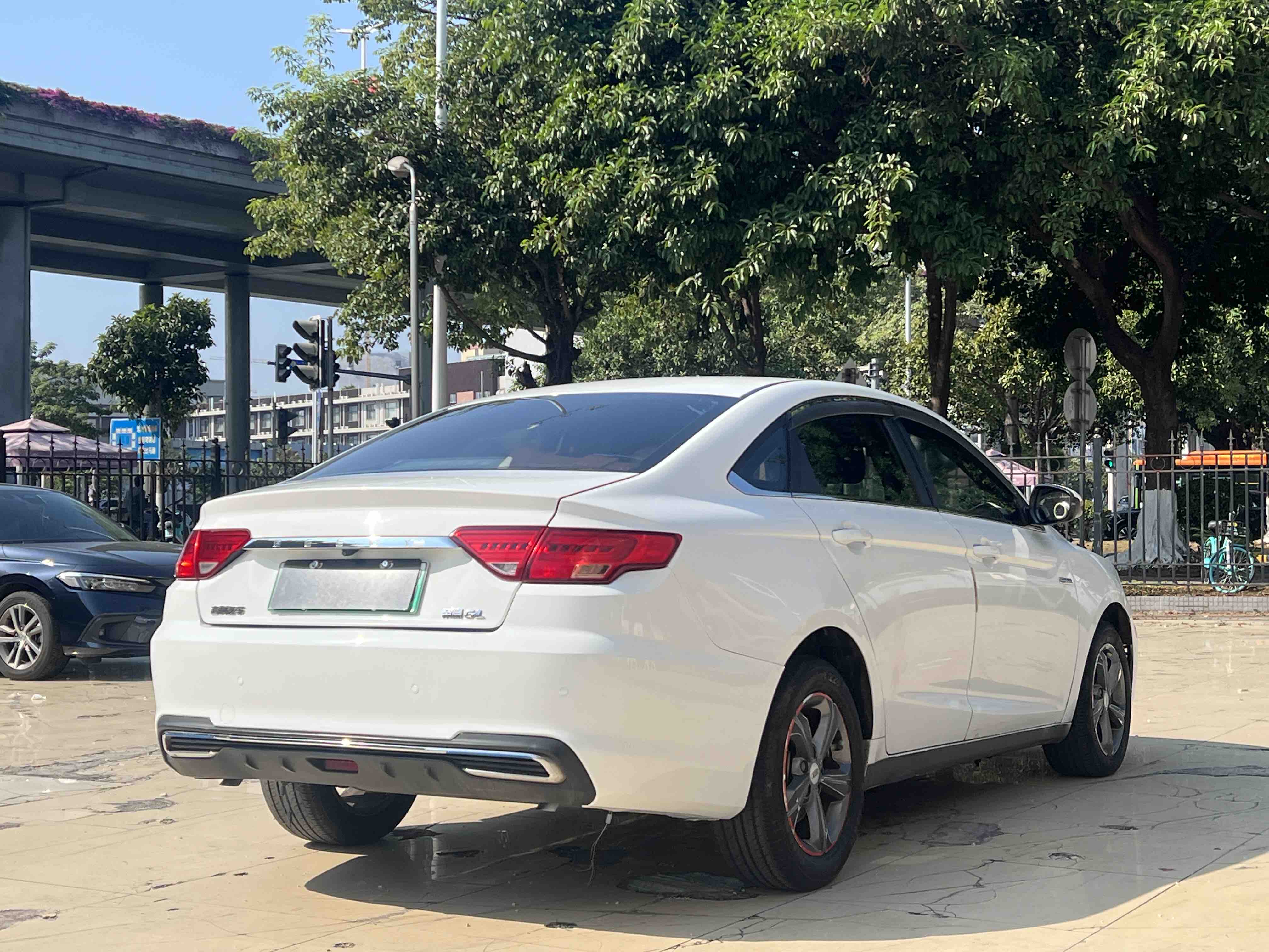 GEELY Emgrand GL New Energy 2019 car image #9