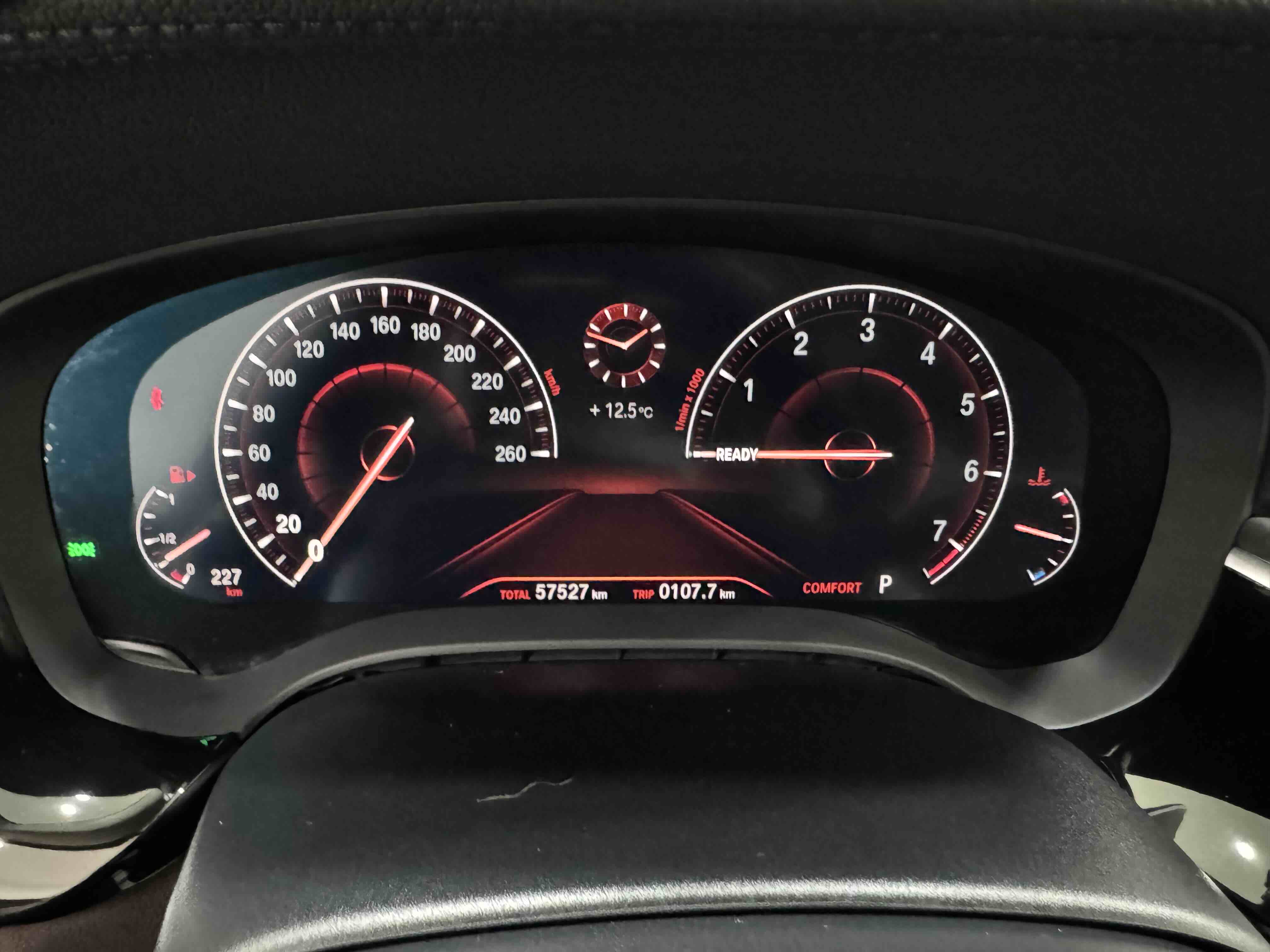 BMW 5 Series 2019 car image #9