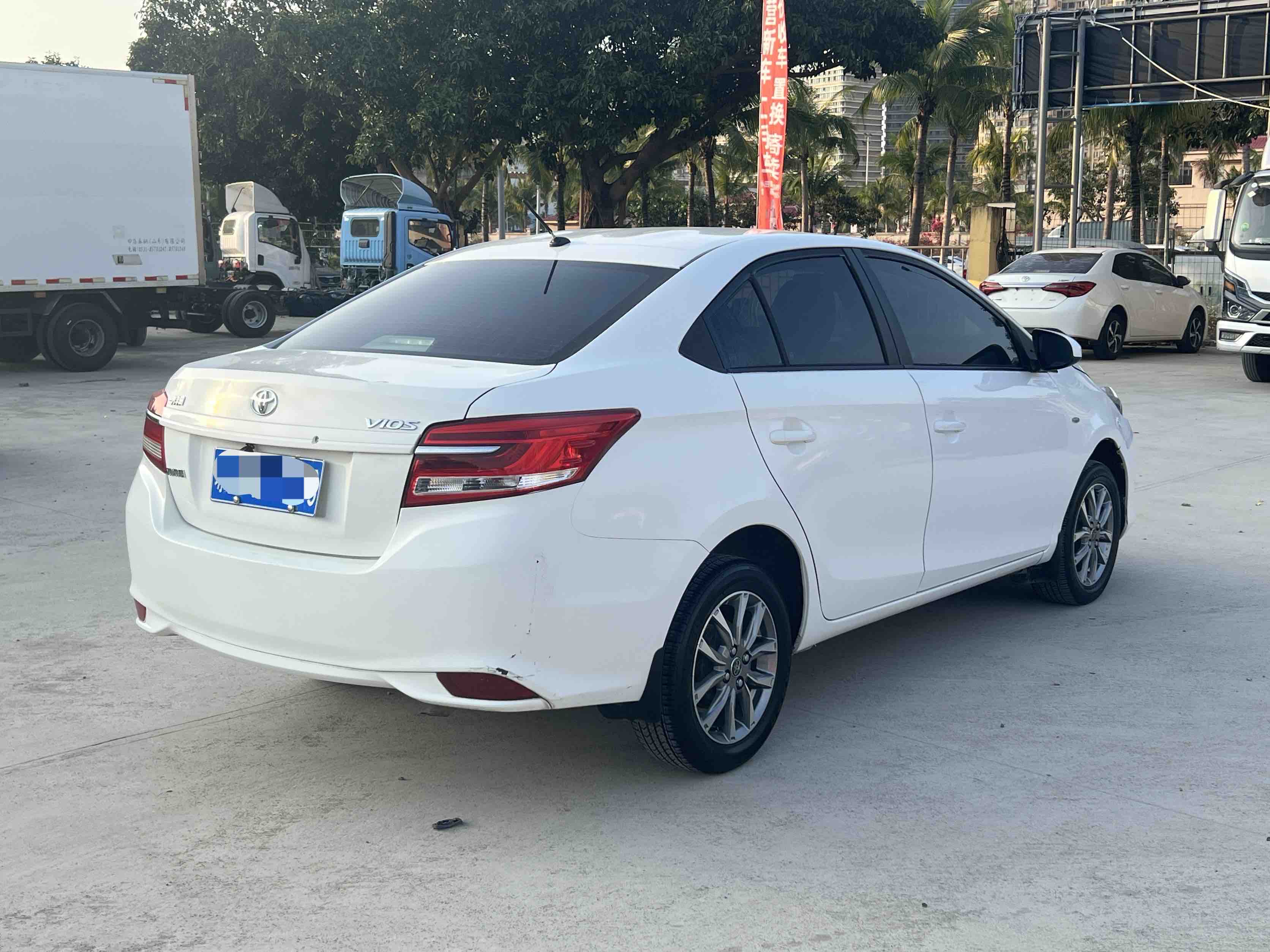 Toyota 2018 car image #9