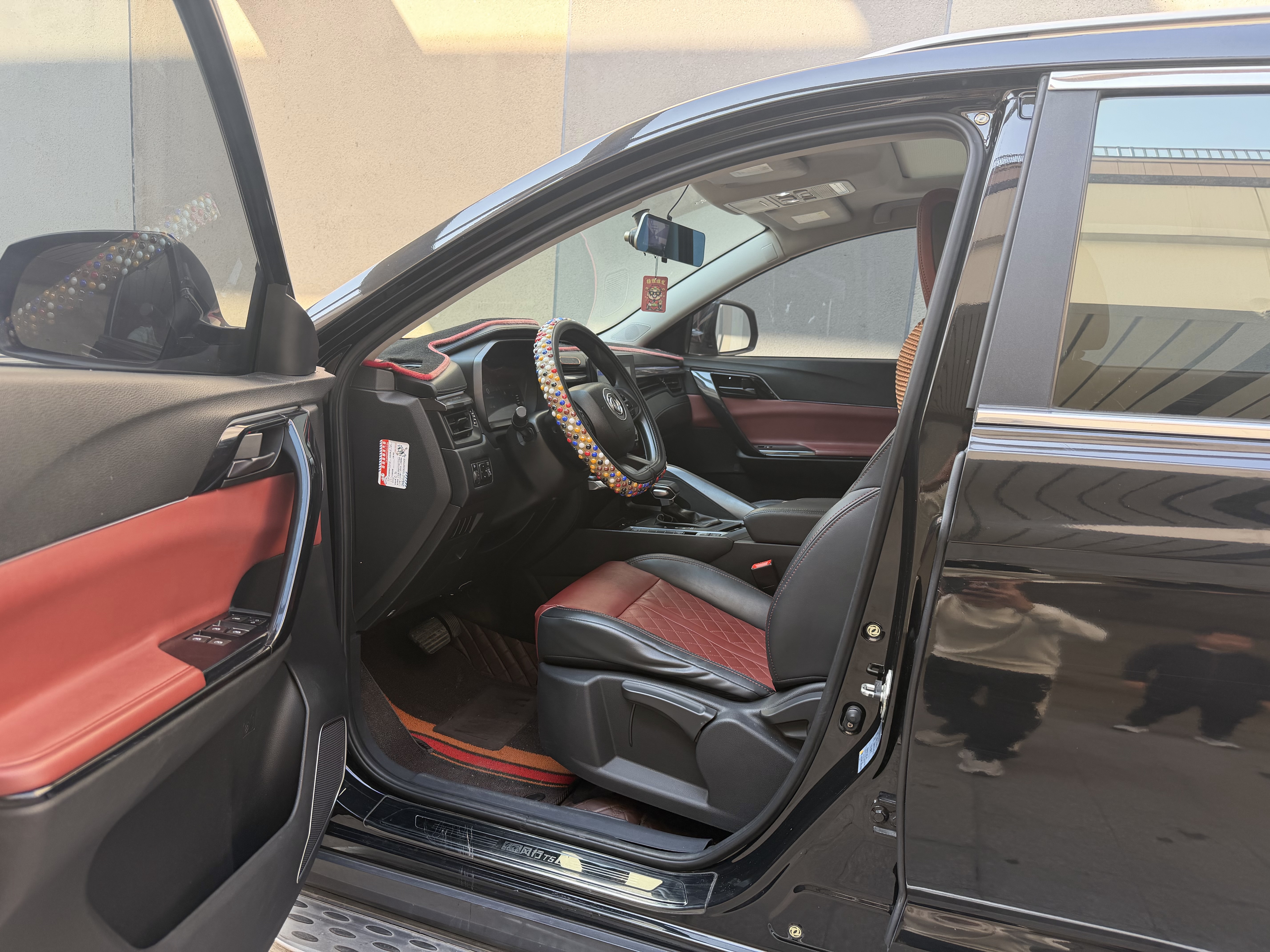 T5 L 2019 car image #9