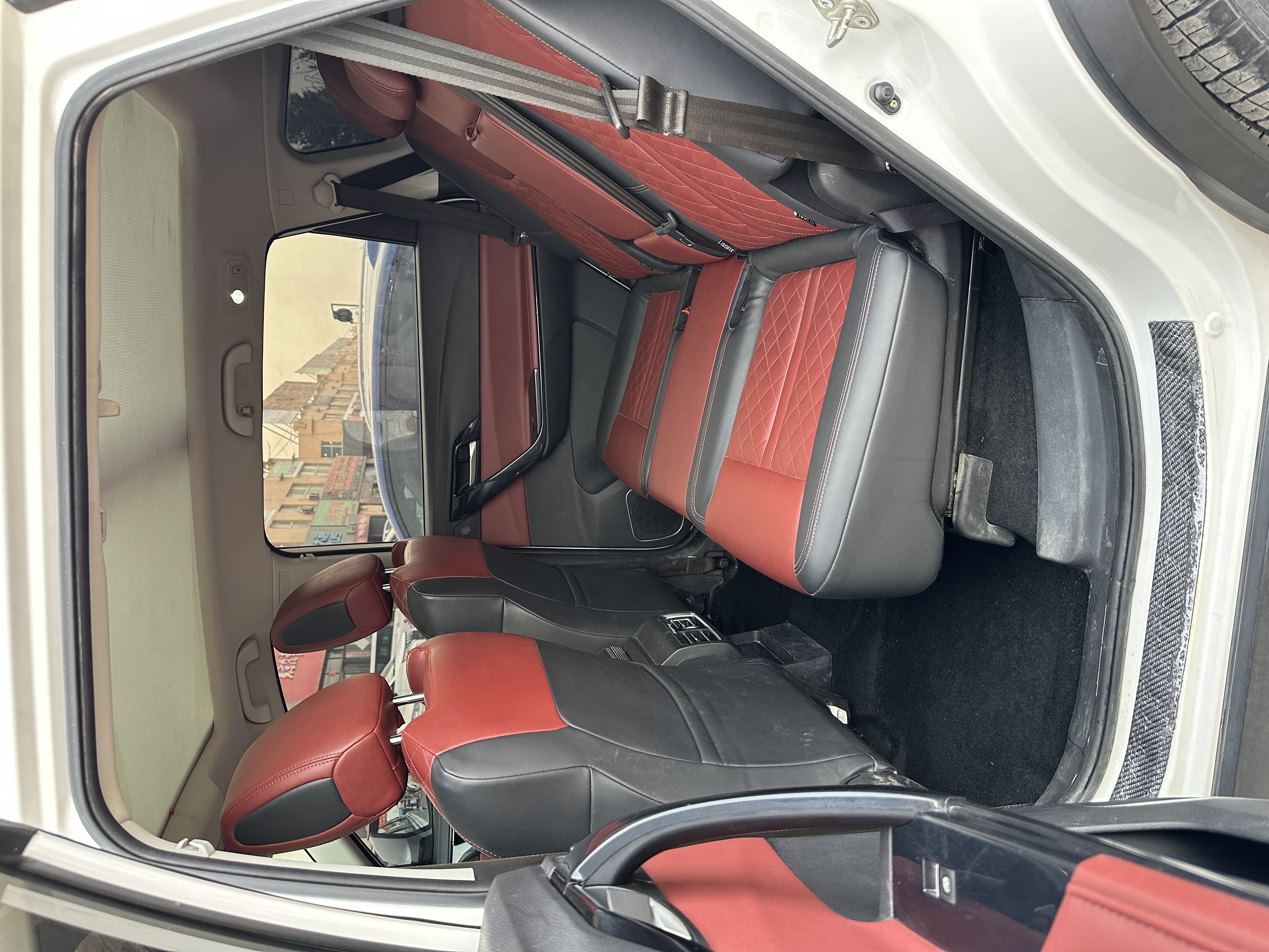 Forthing T5 L 2019 car image #9