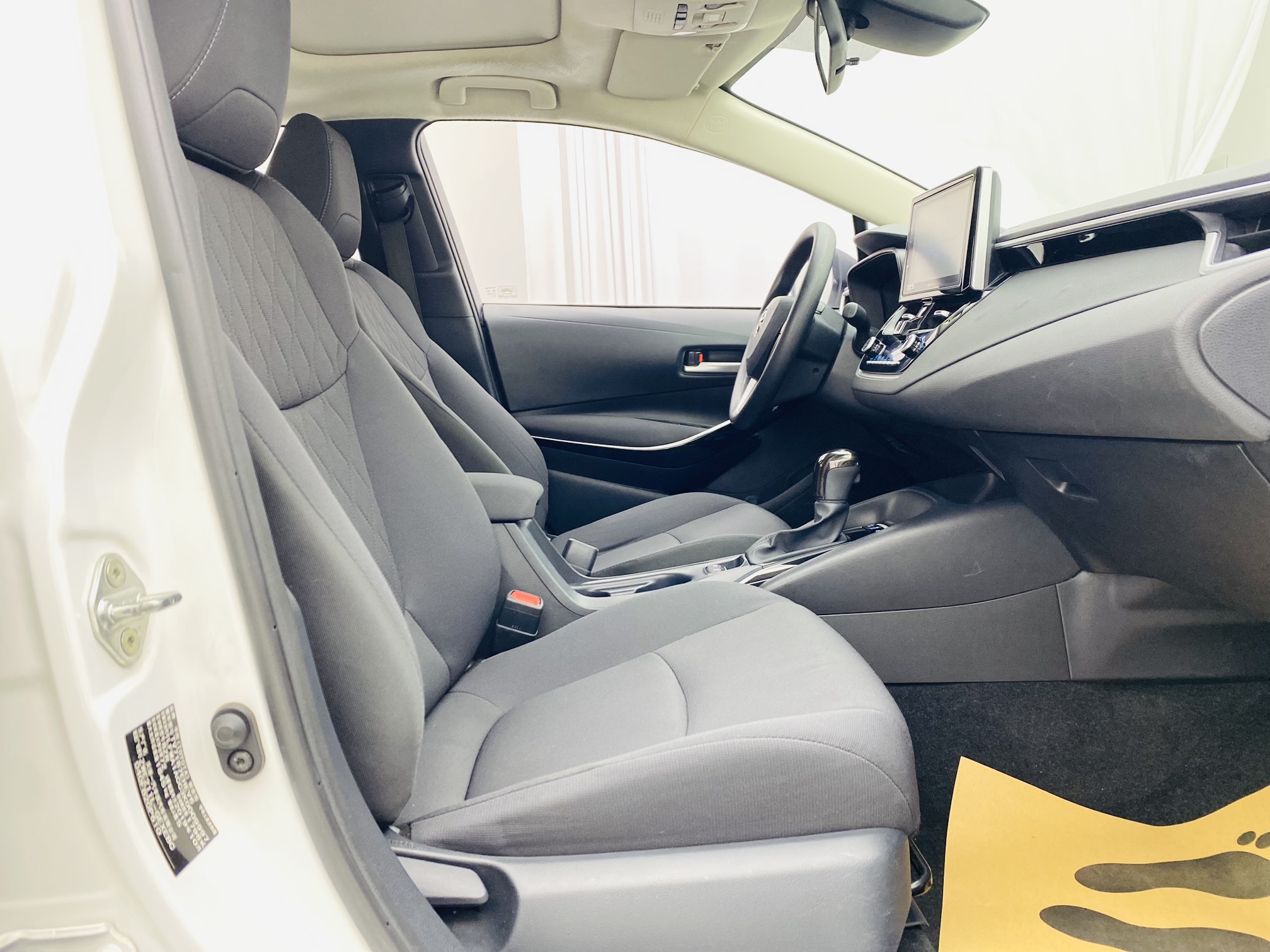 Toyota Corolla 2019 #9 Toyota Corolla 2019 car image #9