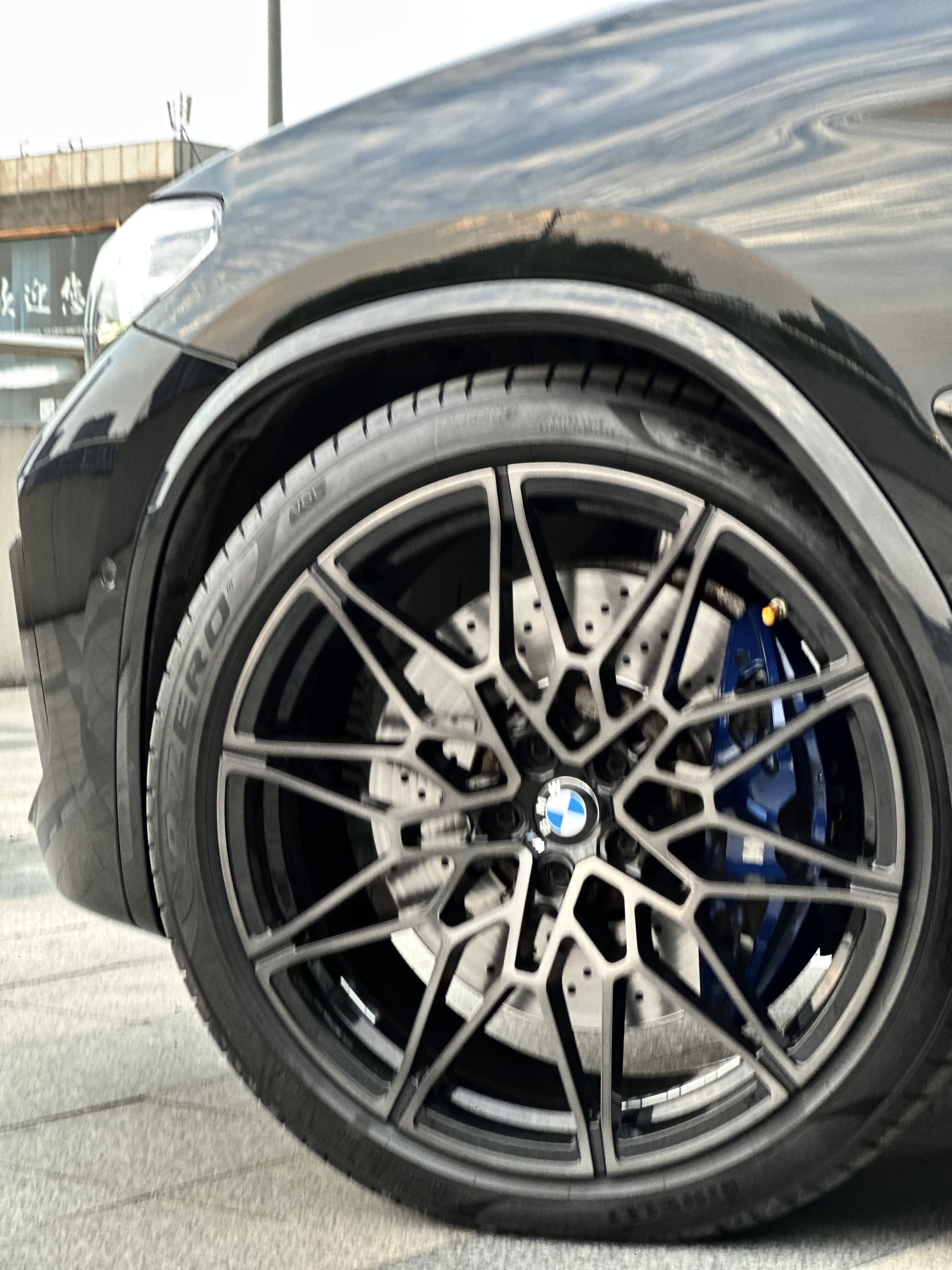 BMW X4 M 2020 car image #9