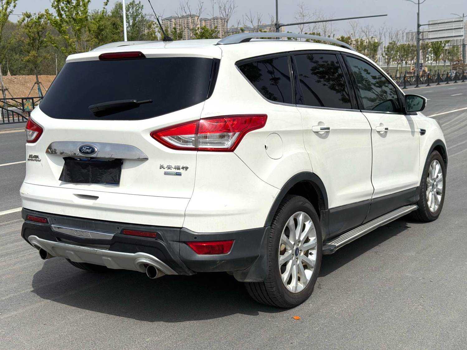 Ford Kuga 2015 car image #9