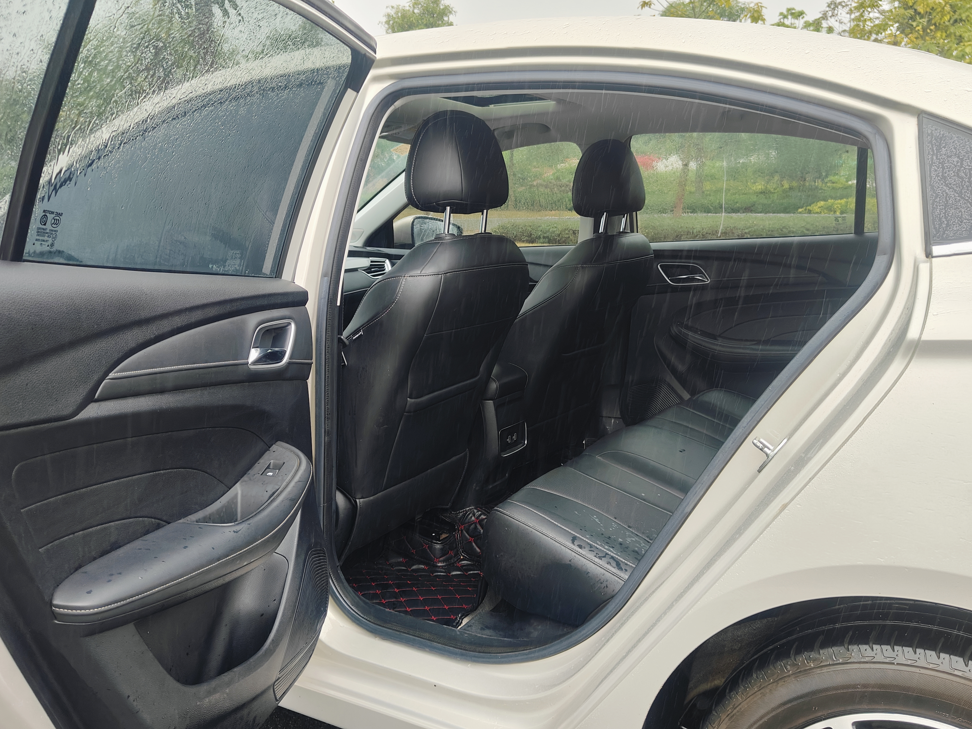 Roewe i5 2020 #9 Roewe i5 2020 car image #9