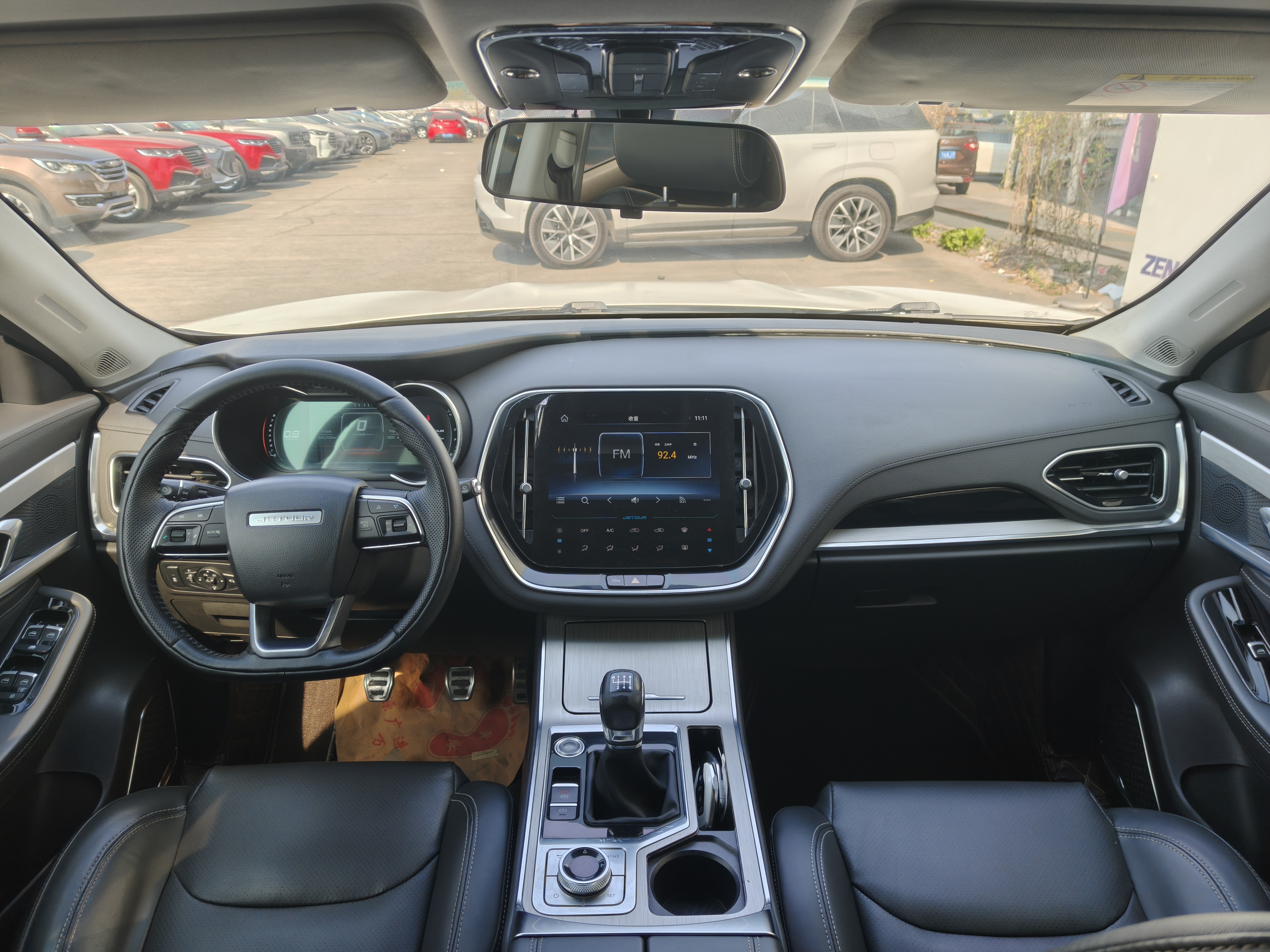 X70 2019 car image #9