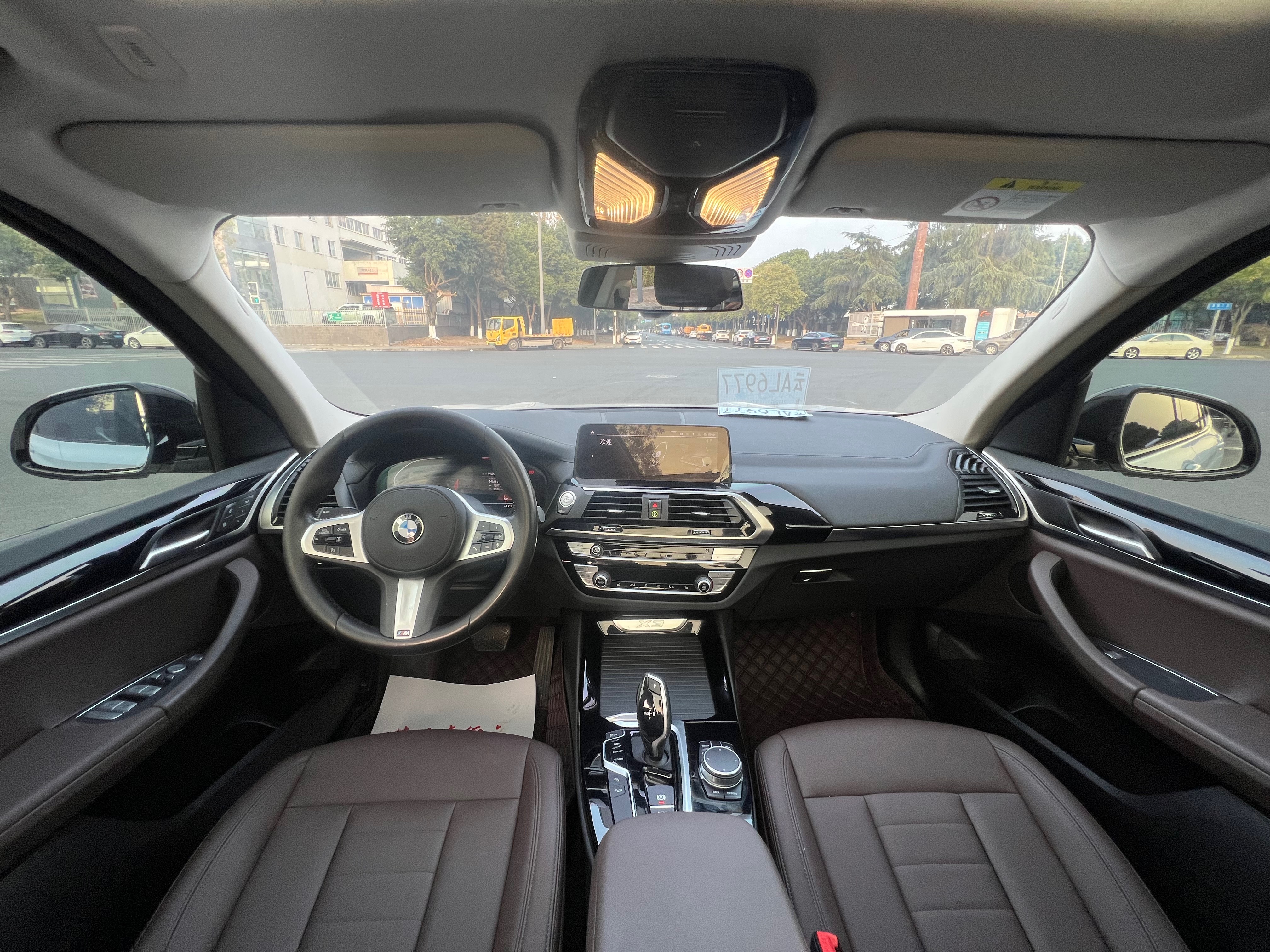 BMW X3 2020 car image #9