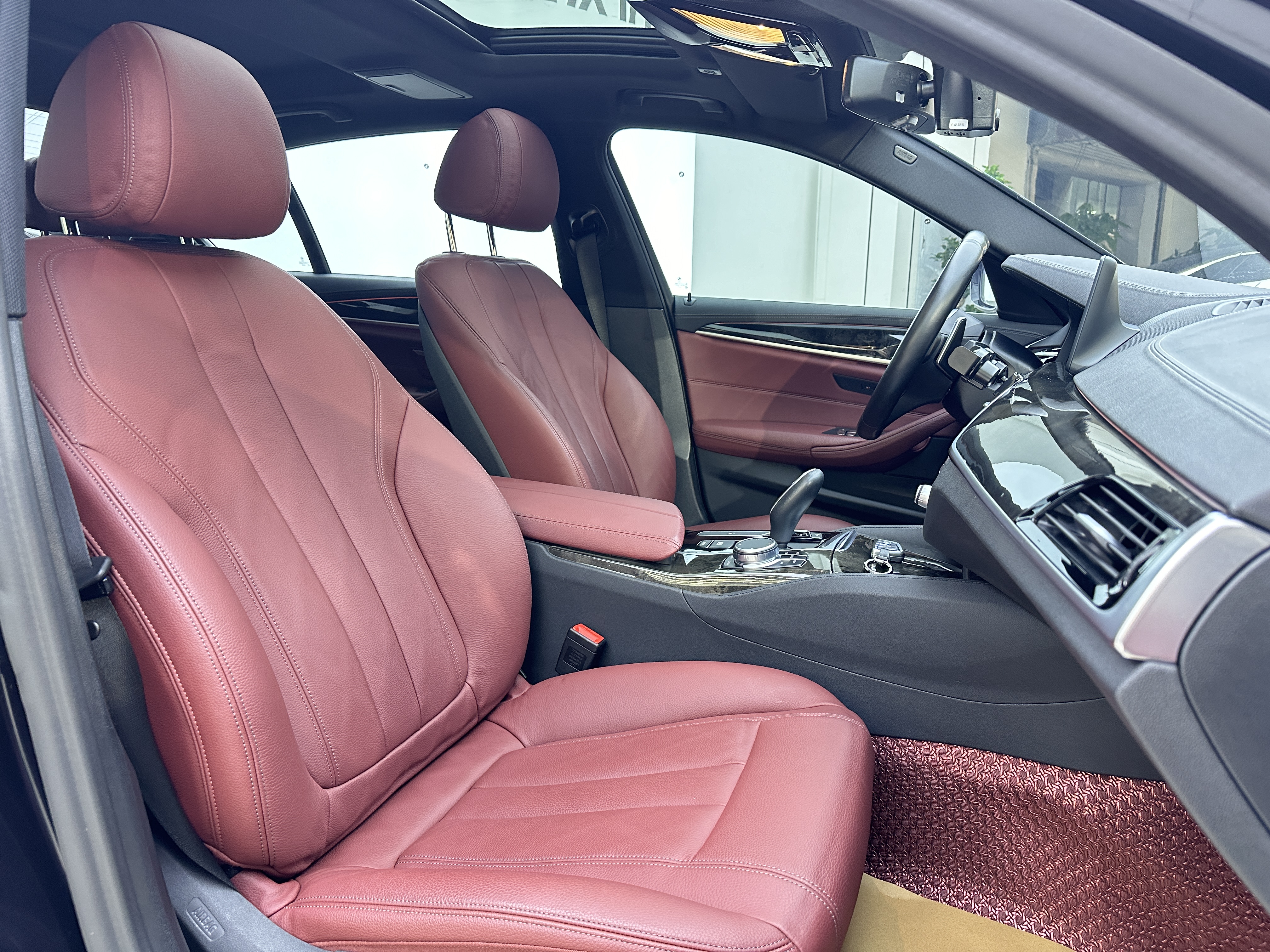 BMW 5 Series 2020 #9 BMW 5 Series 2020 car image #9