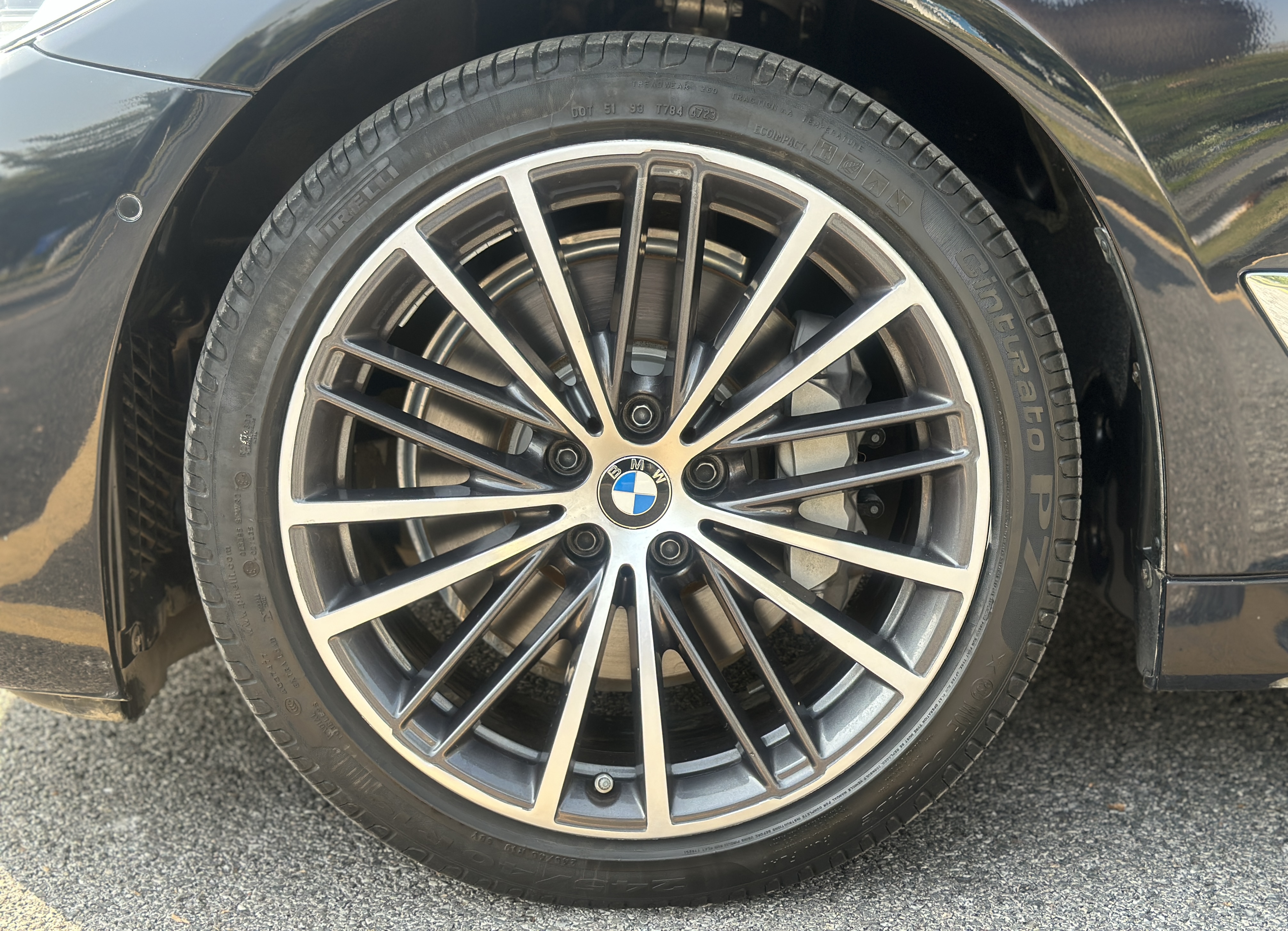 BMW 5 Series 2020 #9 BMW 5 Series 2020 car image #9