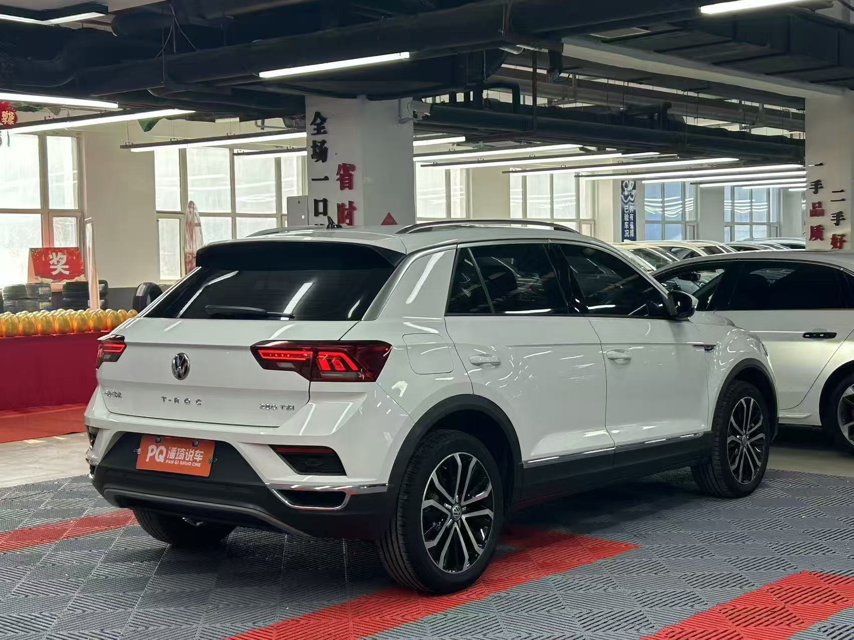 T-Roc 2021 car image #9