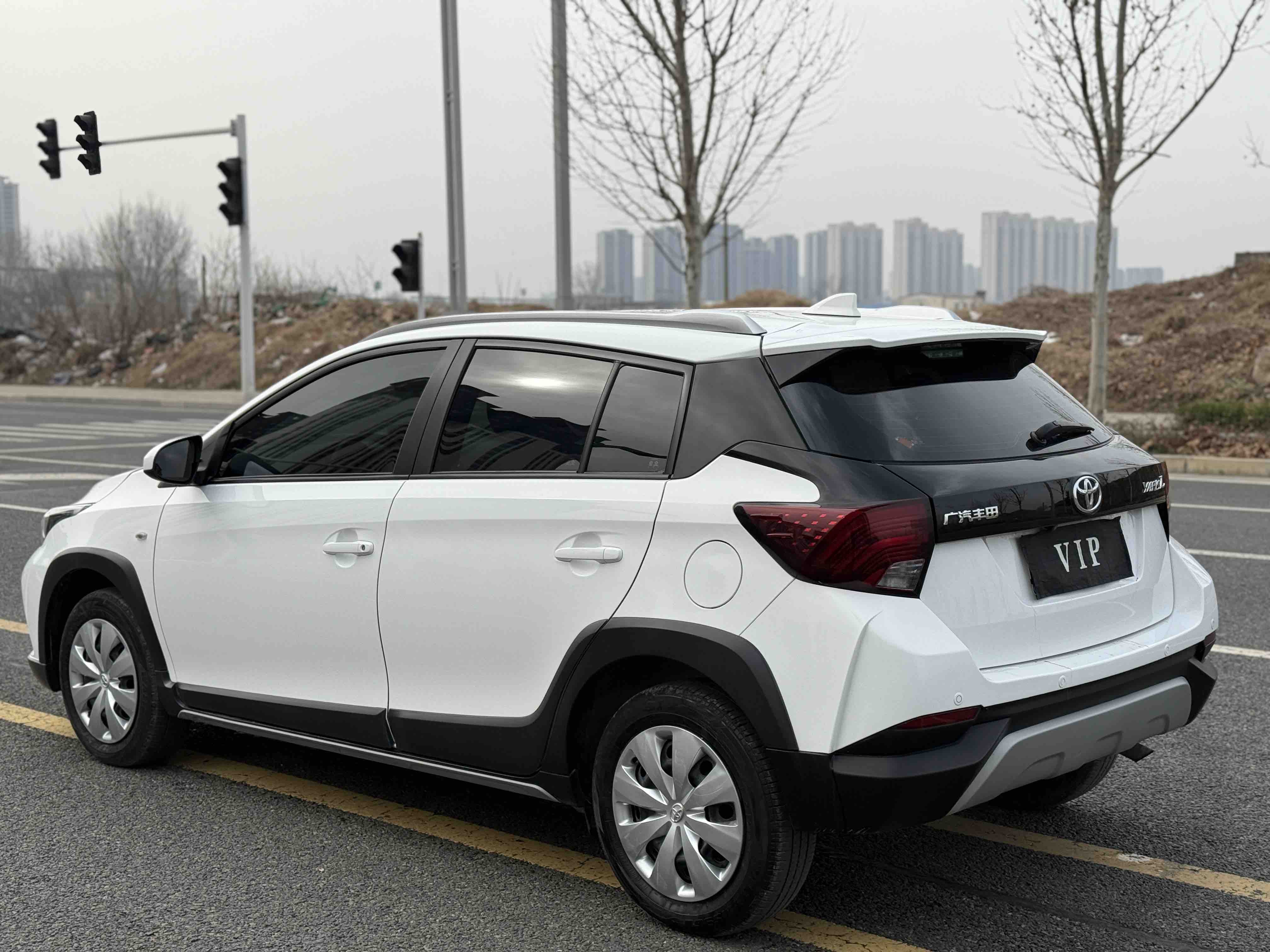 Toyota Yaris L Zhixuan 2023 صورة سيارة #9