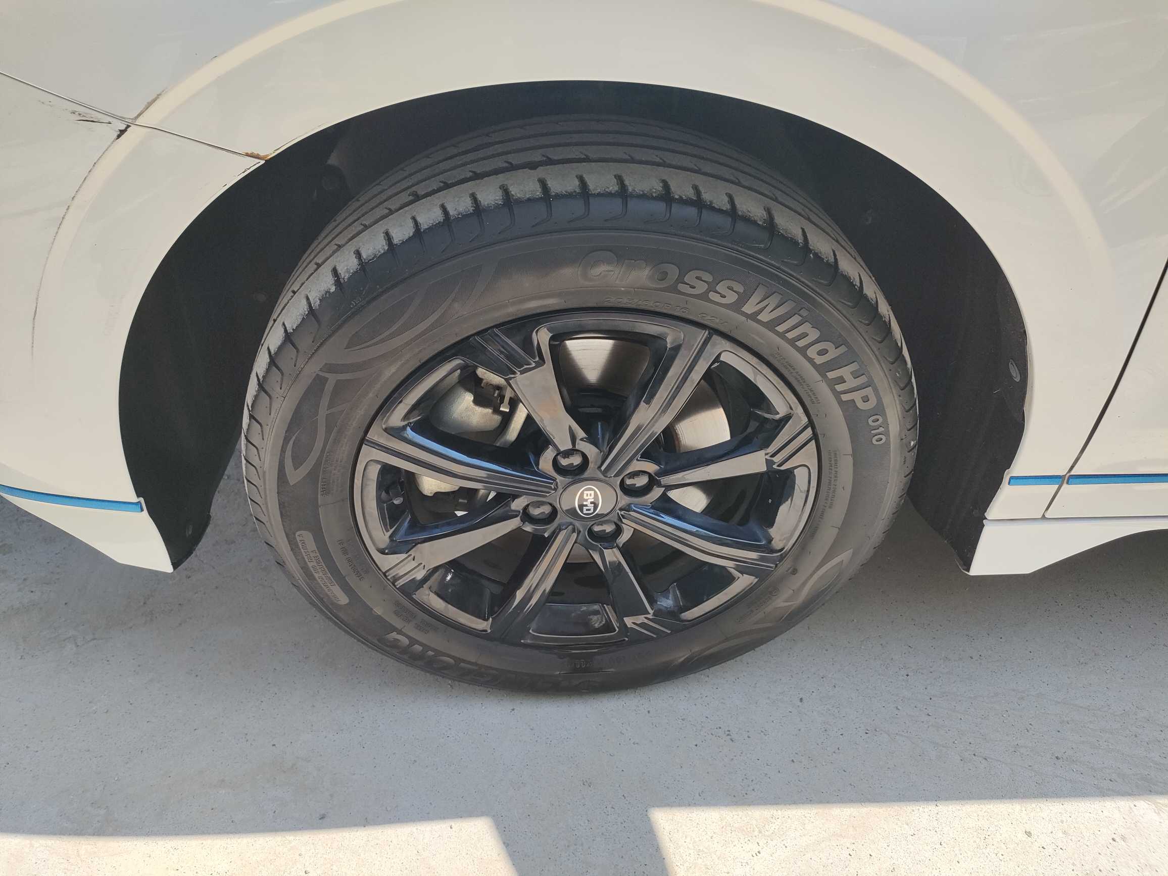 BYD e3 2020 car image #9