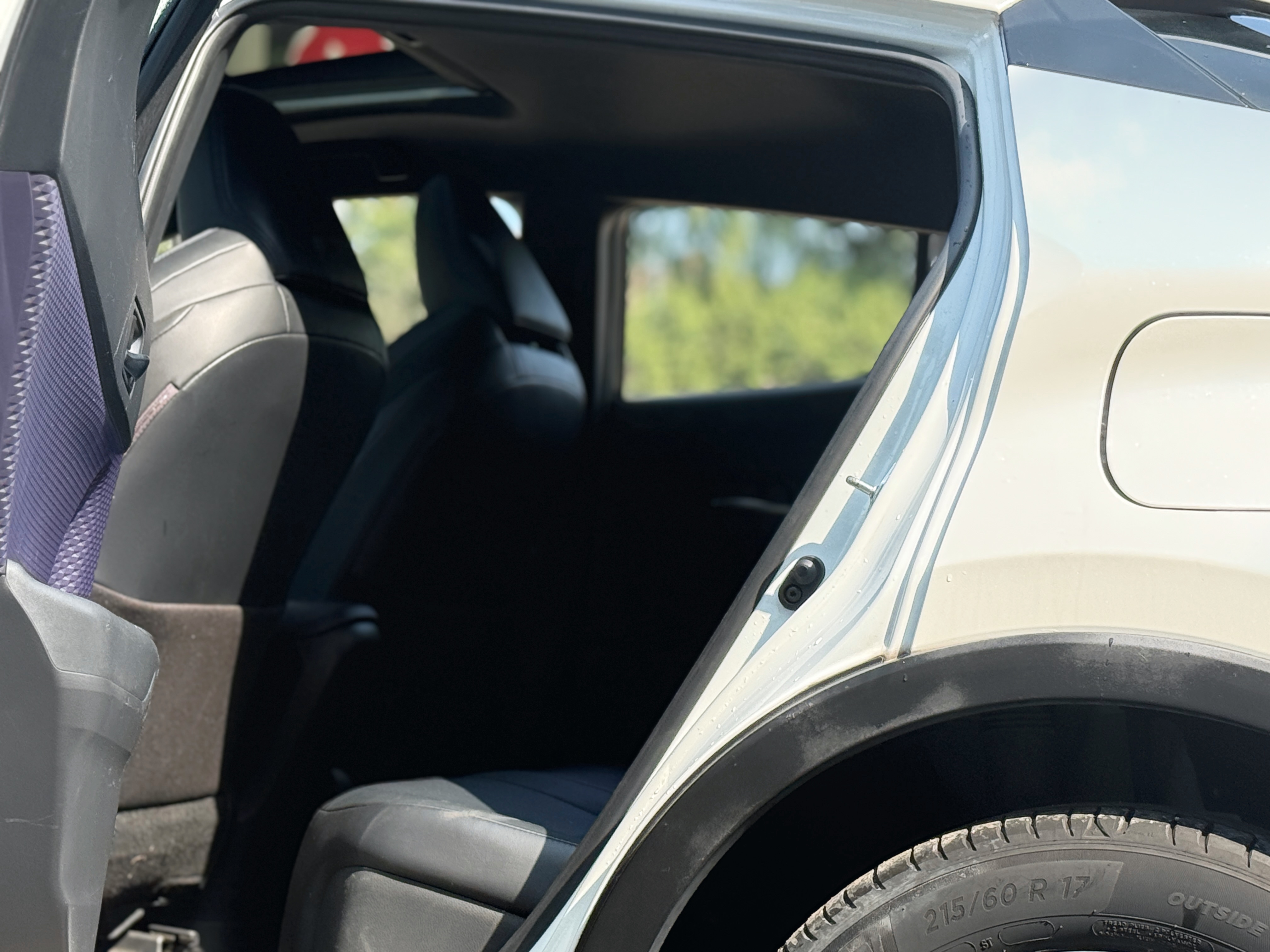 Toyota C-HR 2021 car image #9