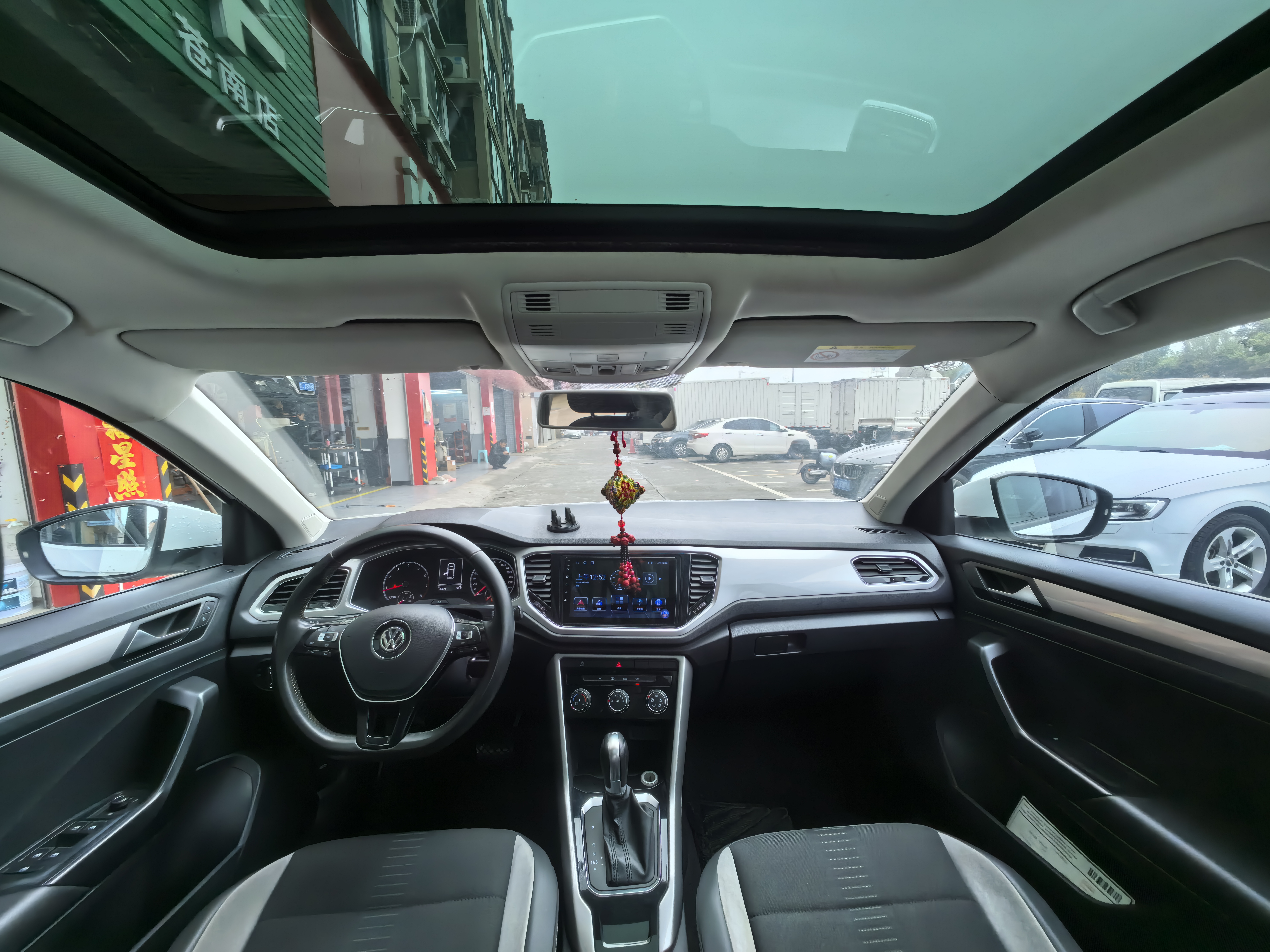 T-Roc 2020 car image #9
