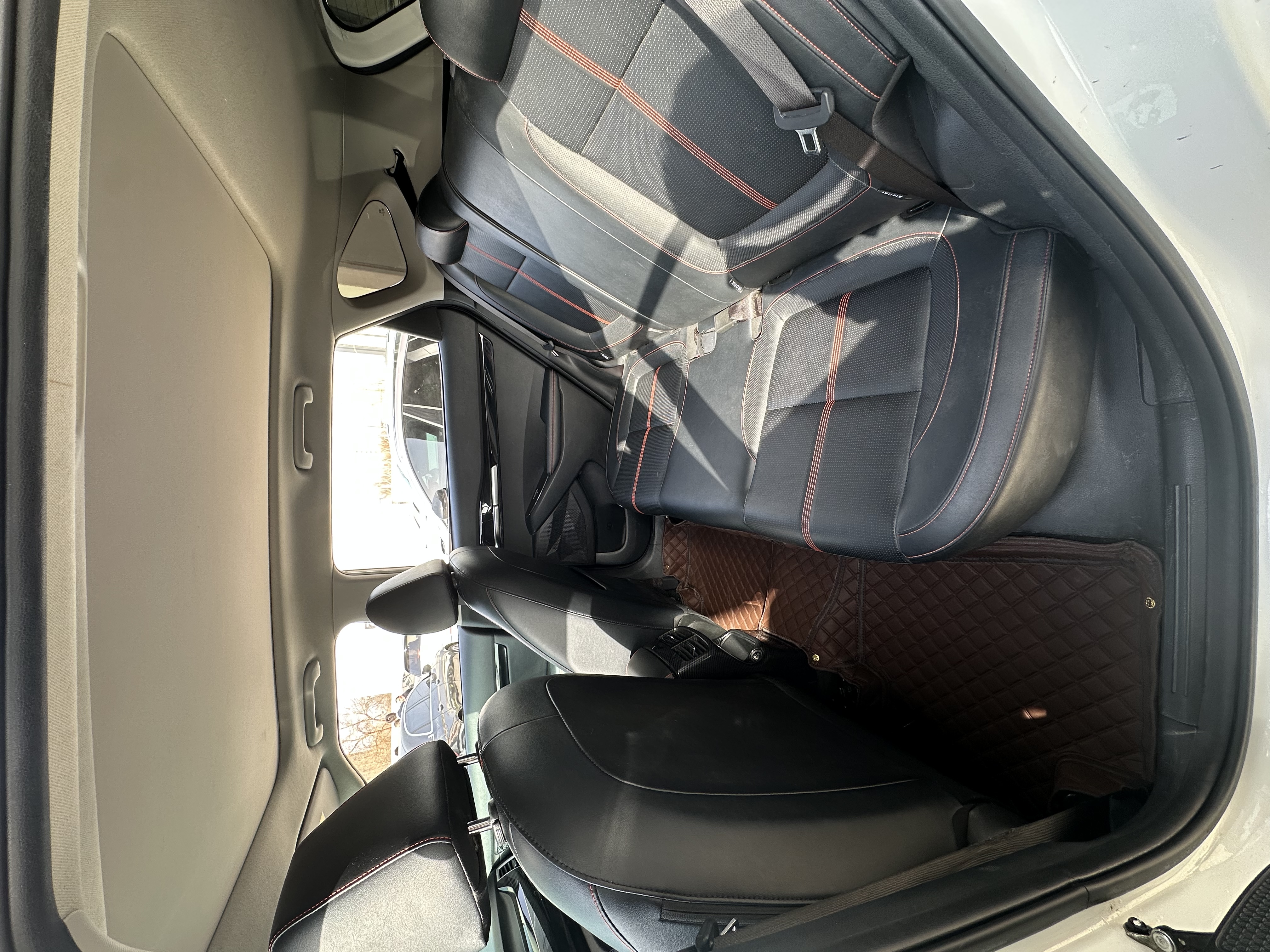 Kia Stonic 2020 image de voiture #9