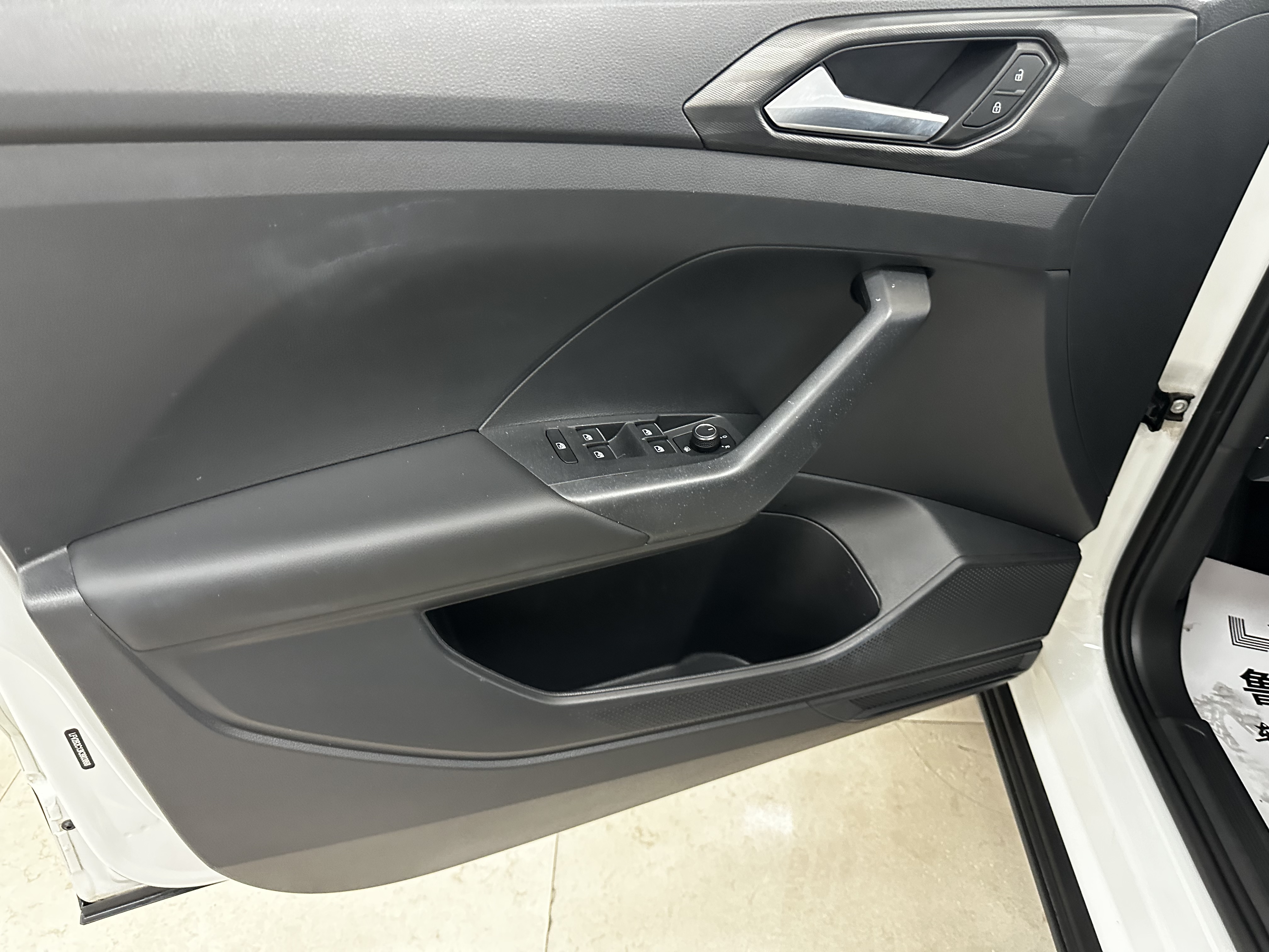 Volkswagen Tacqua 2020 #9 Volkswagen Tacqua 2020 car image #9