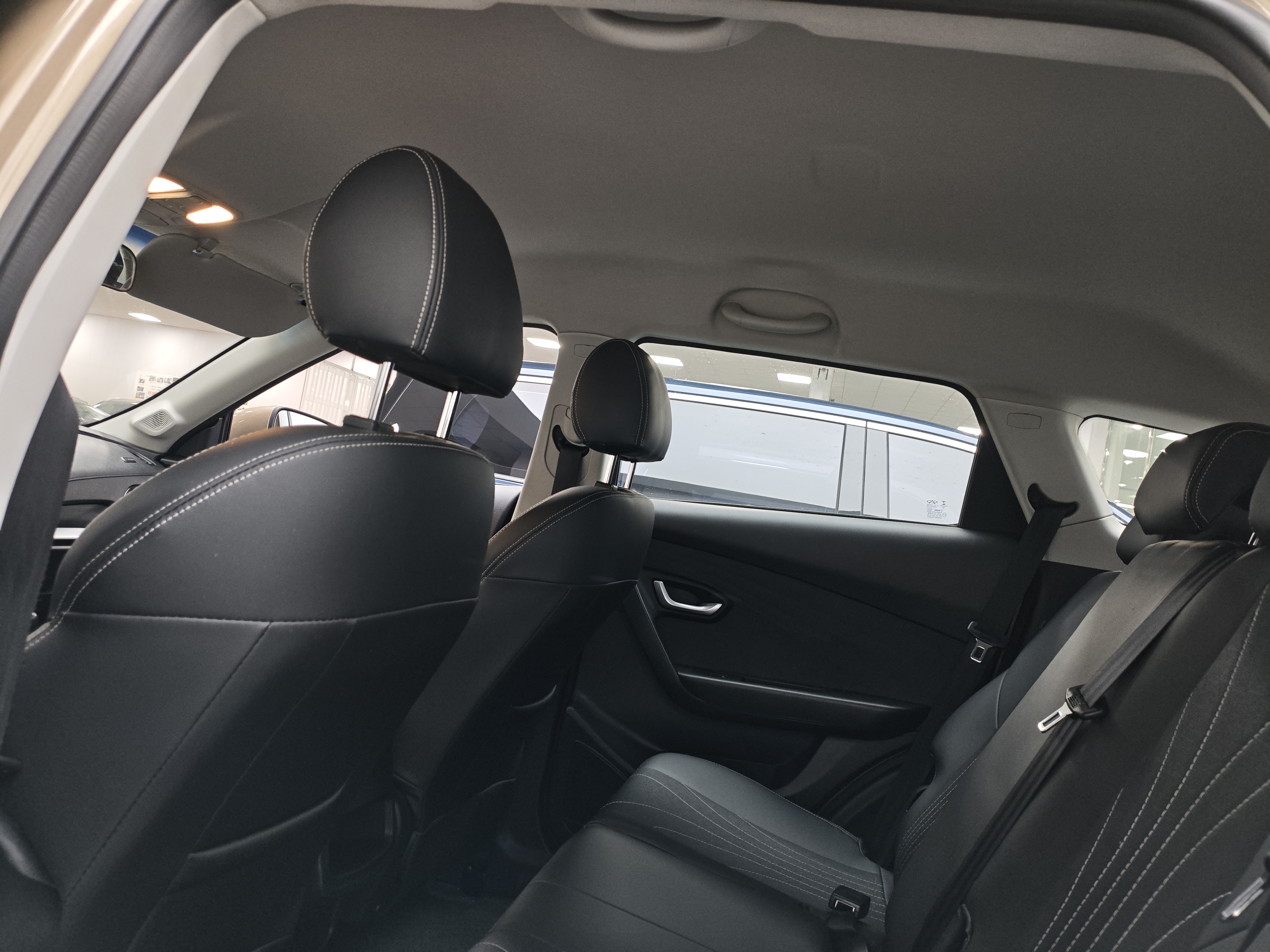 X70M 2020 #9 X70M 2020 car image #9