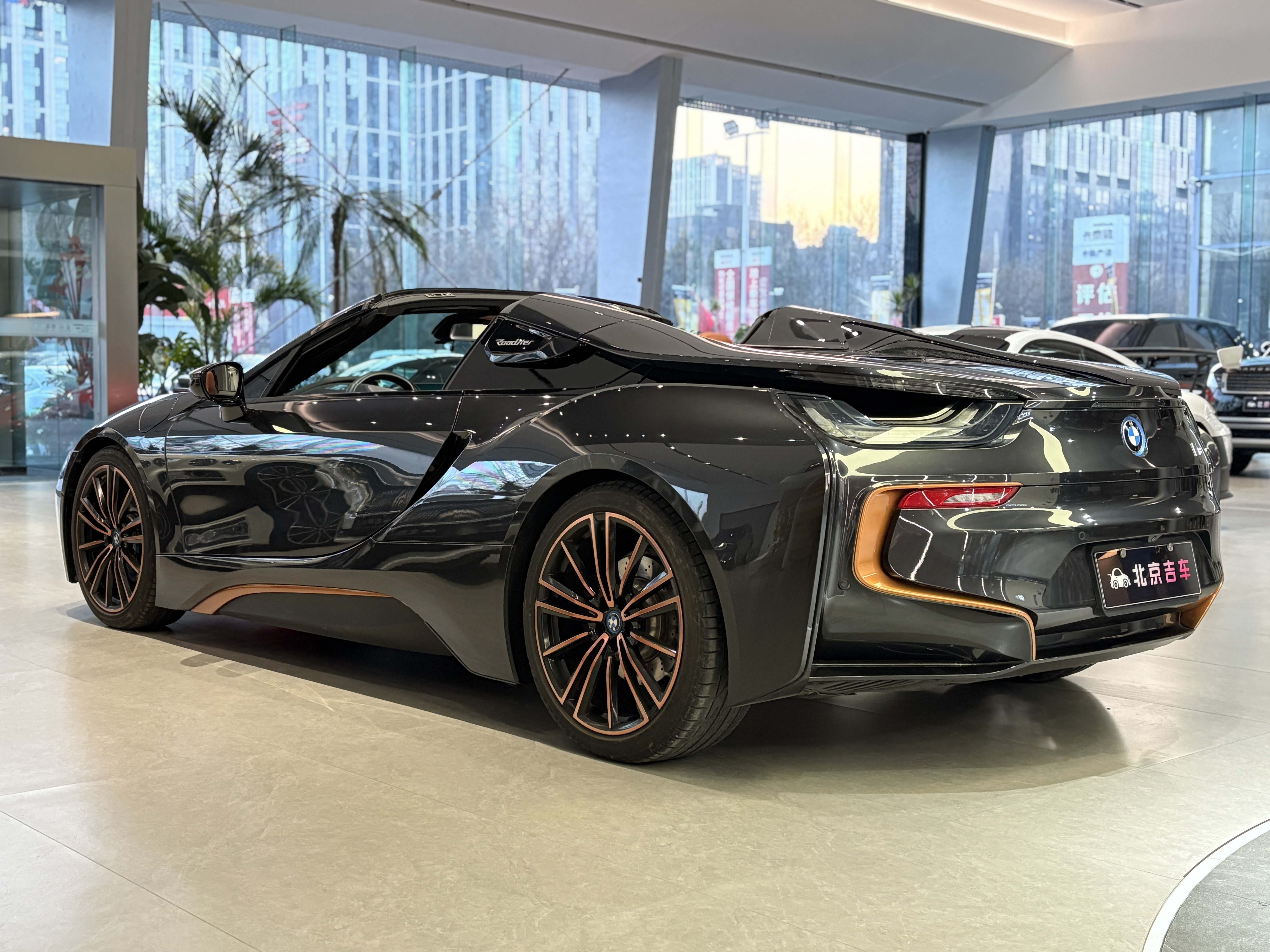 BMW i8 2020 car image #9