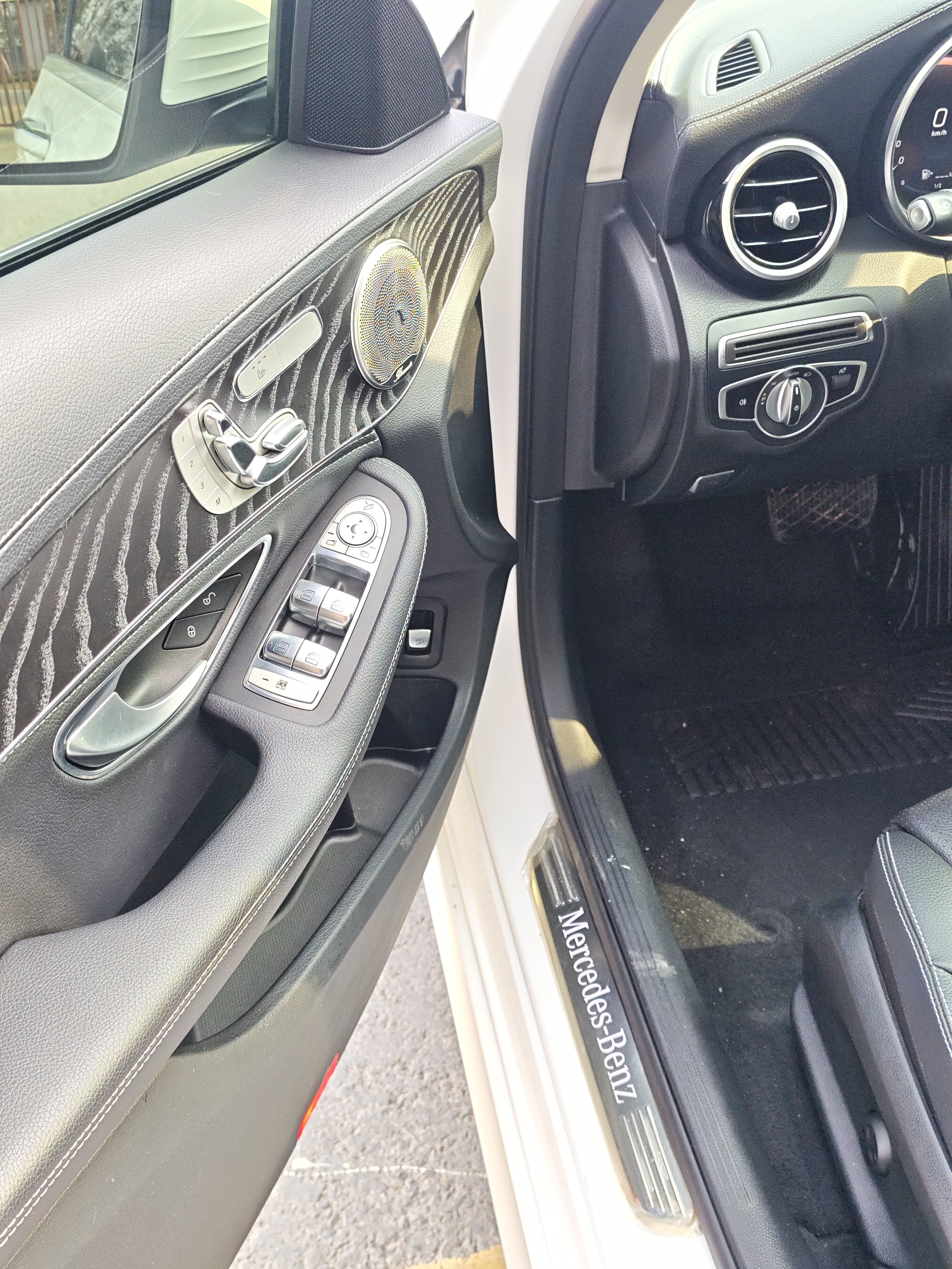Mercedes-Benz C Class 2020 car image #9