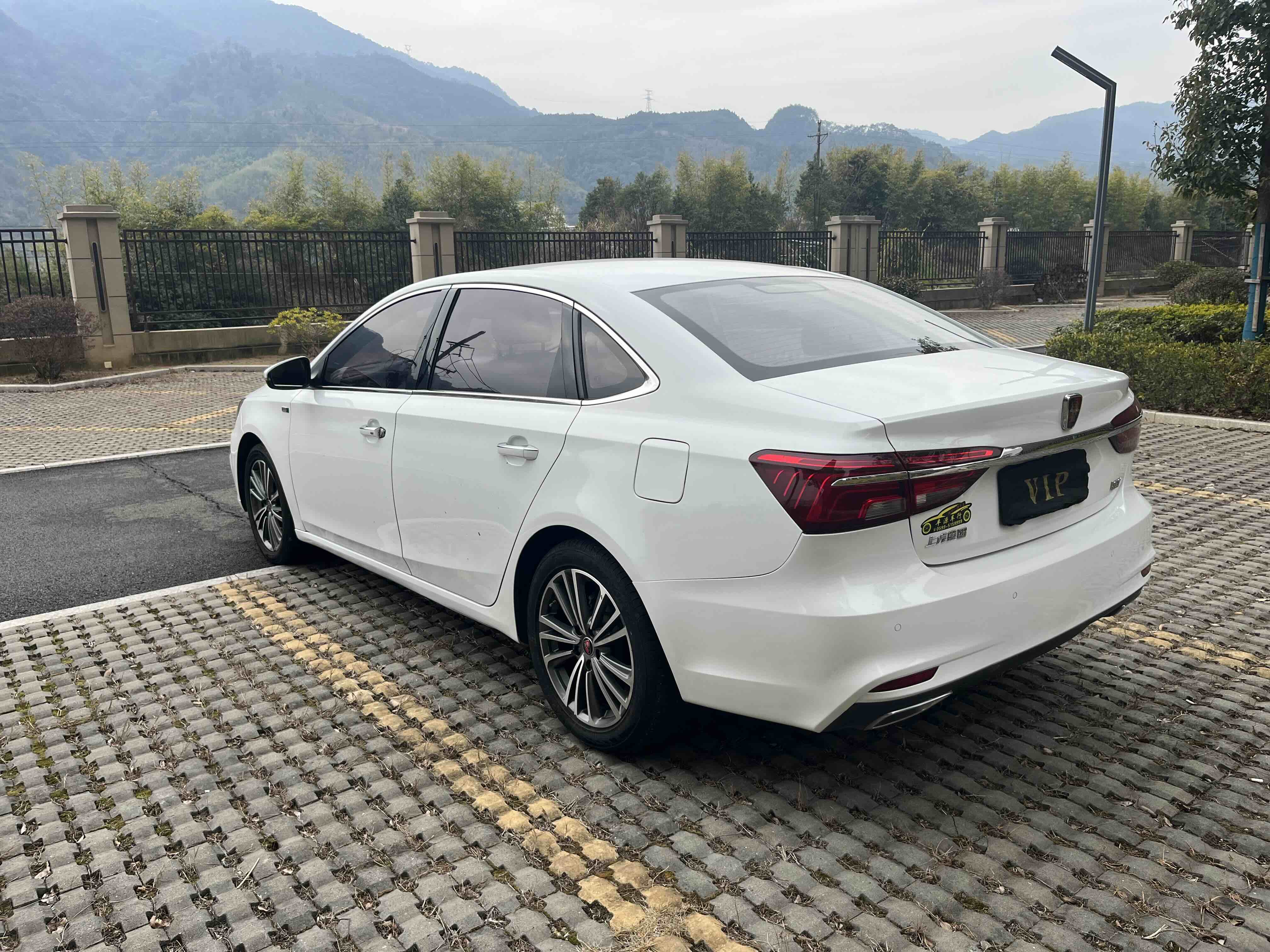 Roewe i6 2020 изображение автомобиля #9