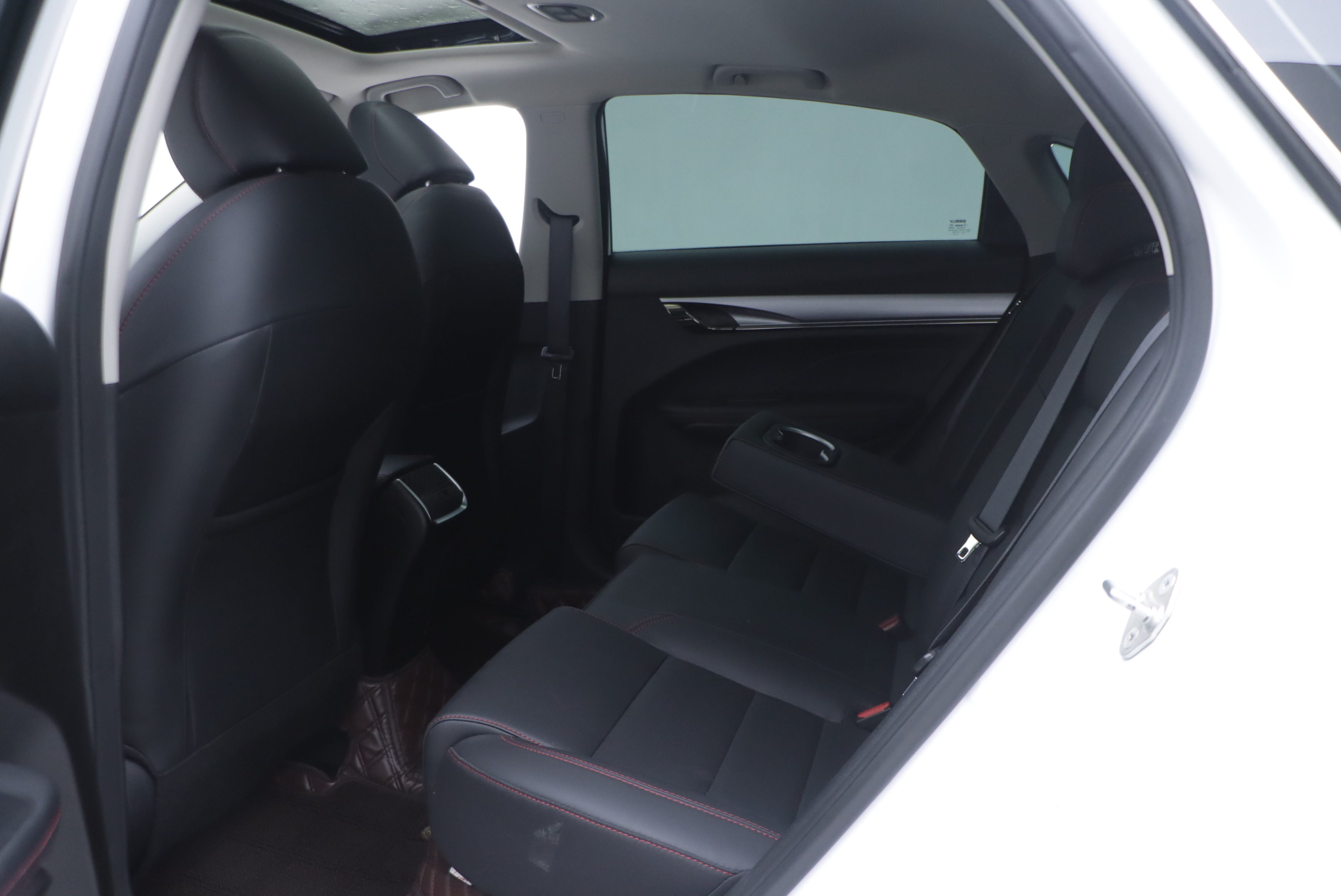 GEELY Binray 2021 car image #9