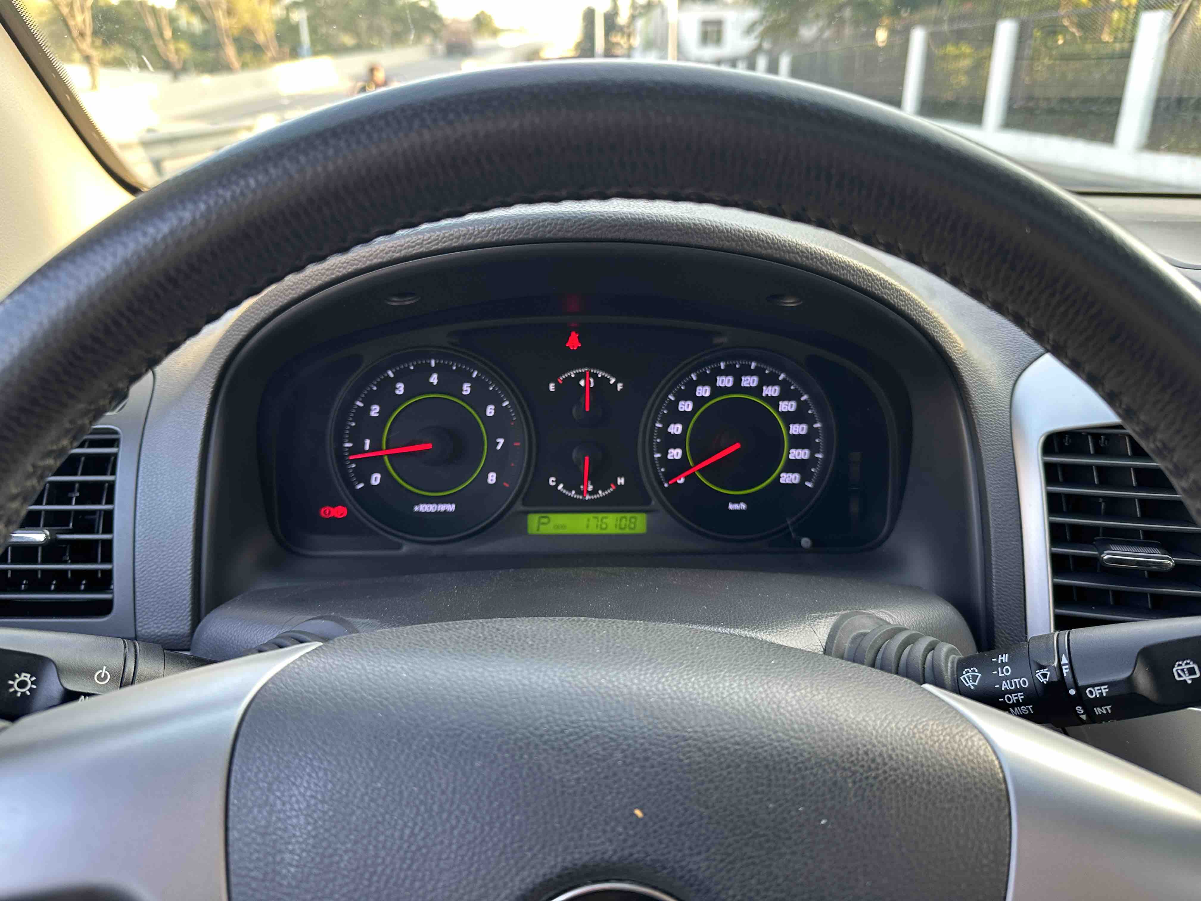 Chevrolet Captiva (Imported) 2011 car image #9