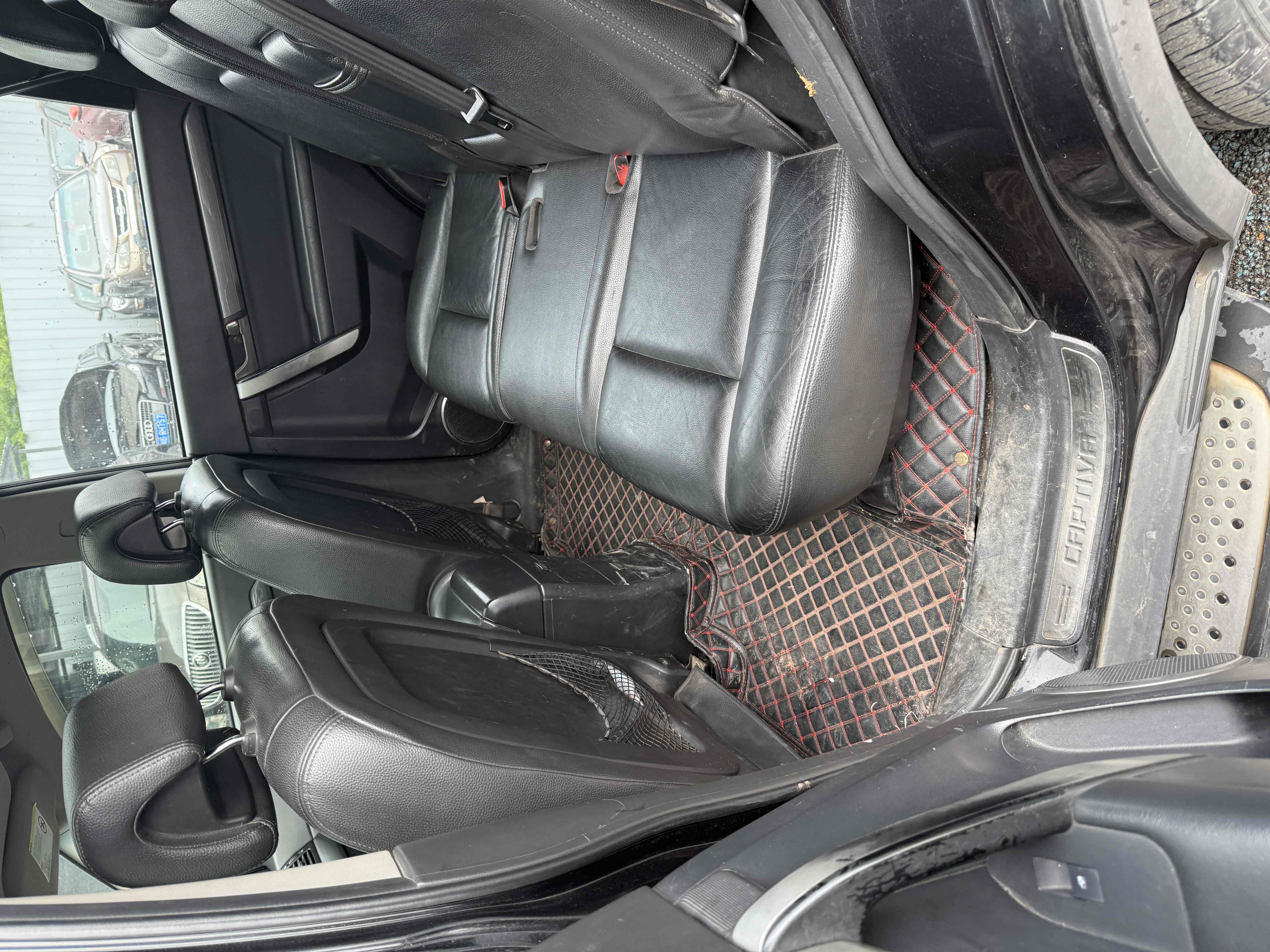 Chevrolet Captiva (Imported) 2010 car image #9