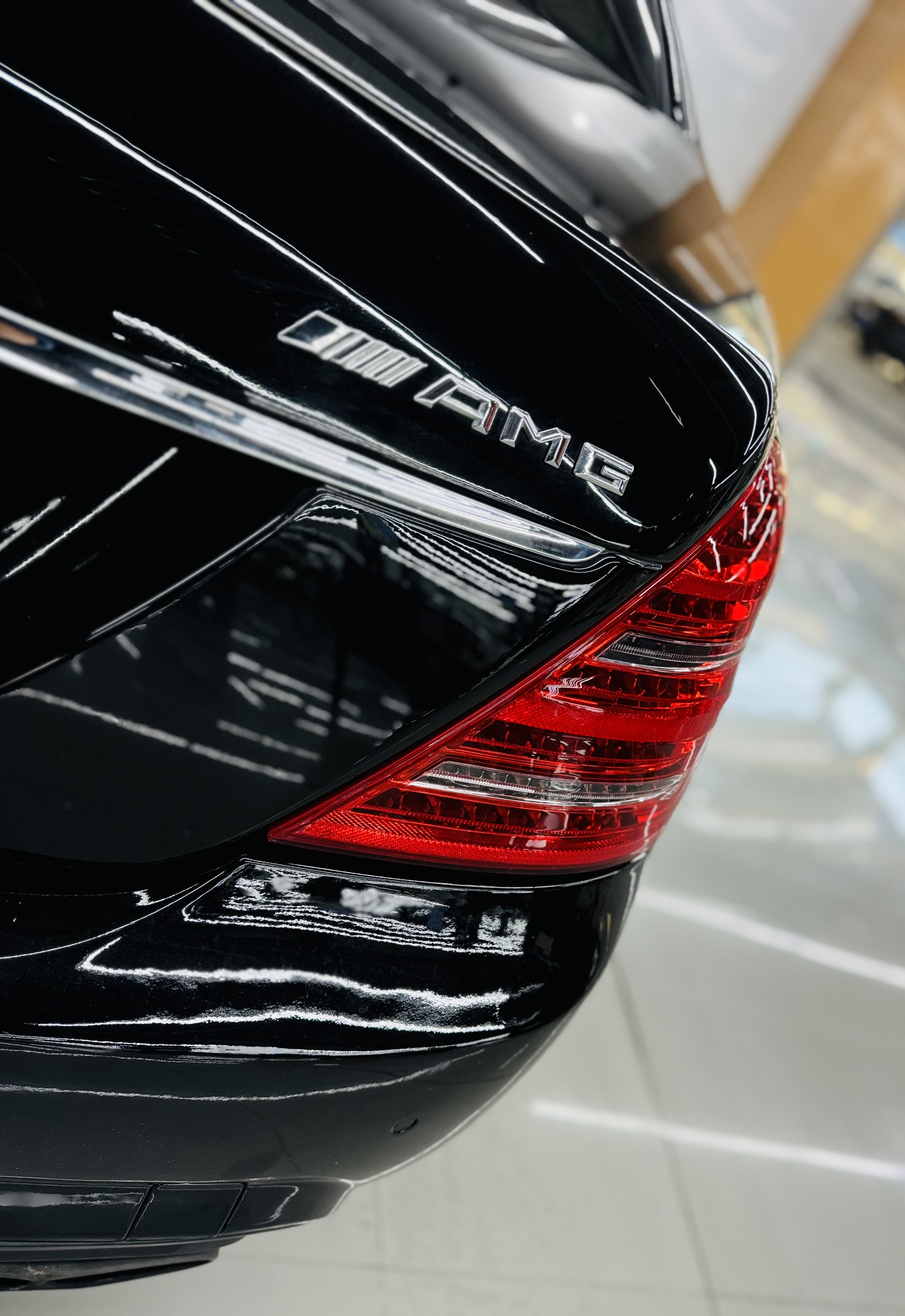 Mercedes-Benz S AMG 2010 car image #9