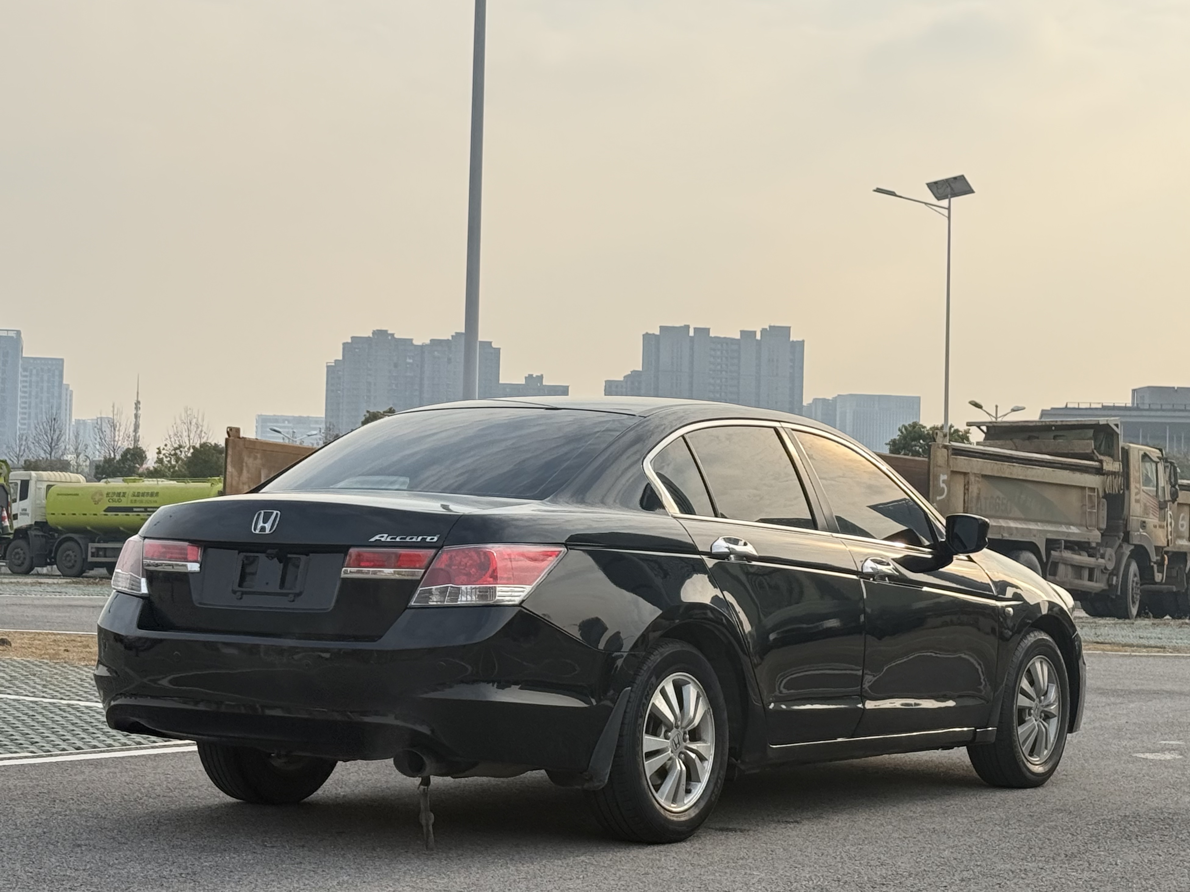 Honda Accord 2011 car image #9