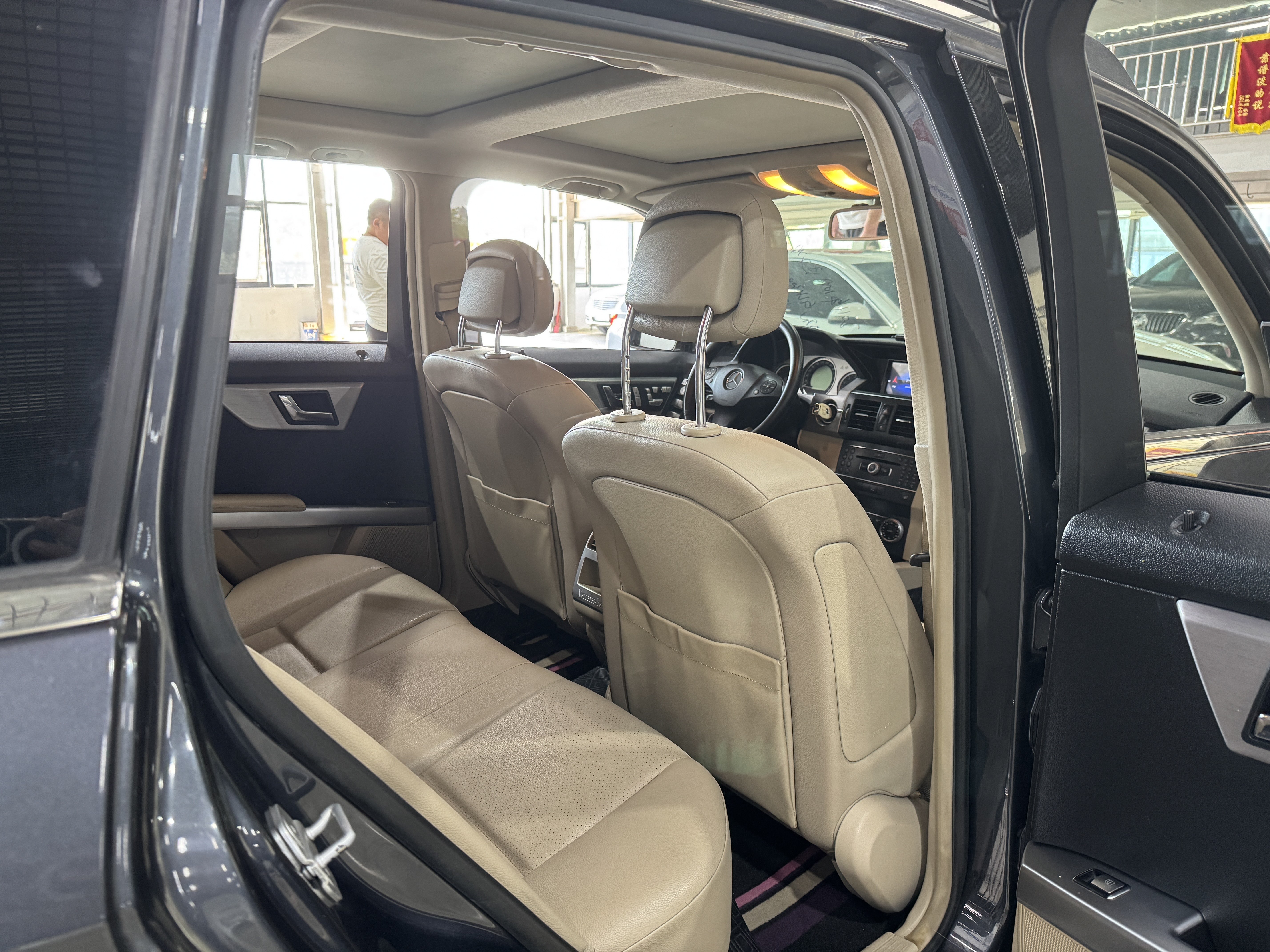 Mercedes-Benz GLK Class (Imported) 2011 immagine di auto #9