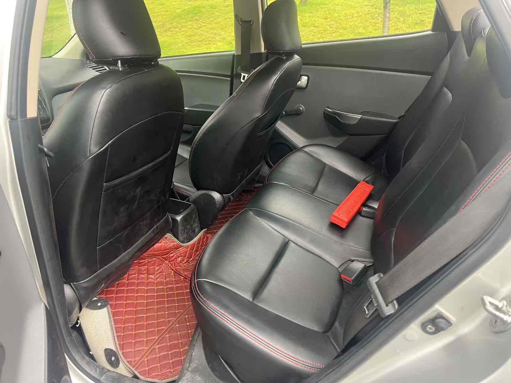 起亚 起亚K2 2014 汽车图片 #9