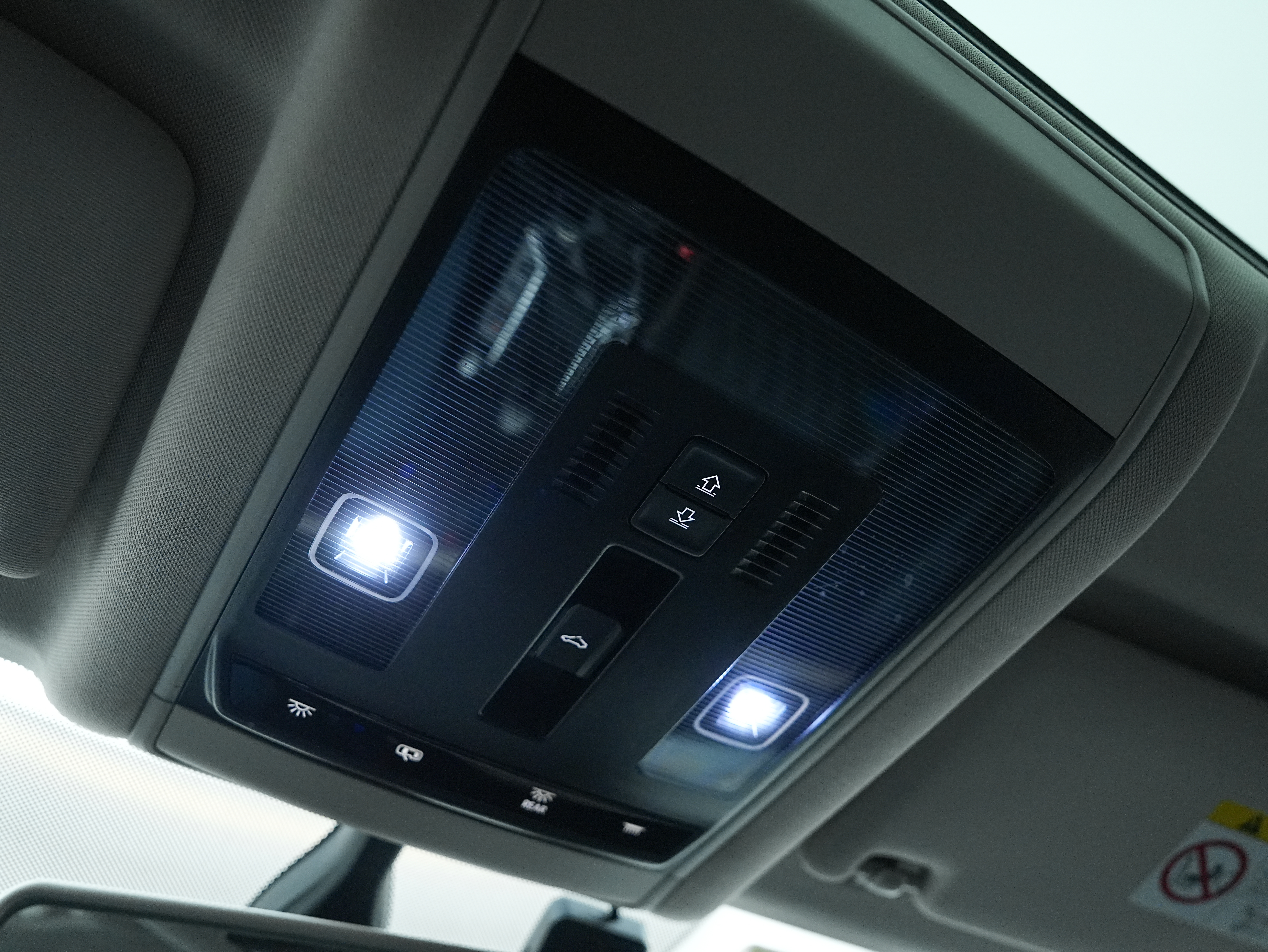 Volkswagen Passat 2020 immagine di auto #9