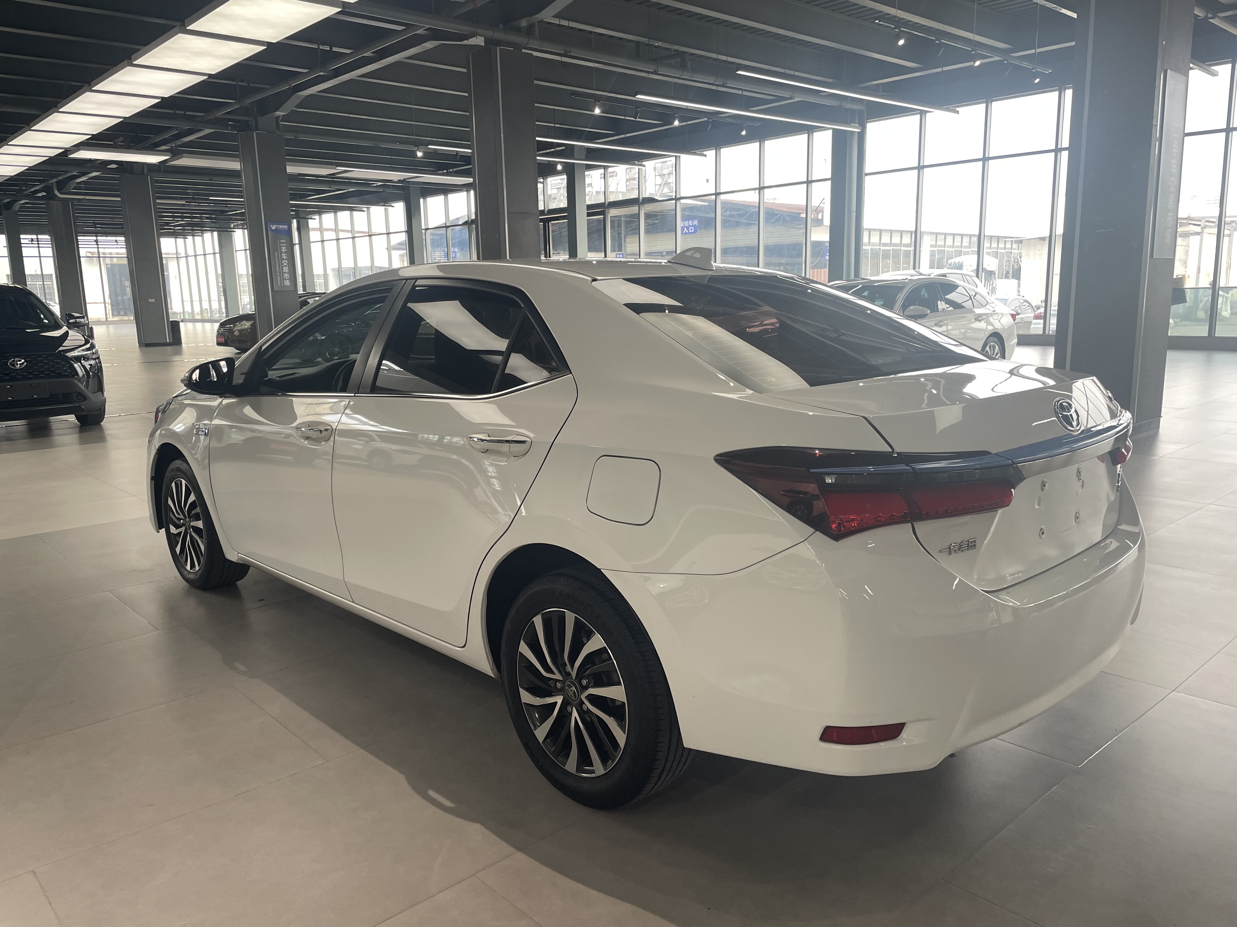 Toyota Corolla Hybird E+ 2021 car image #9