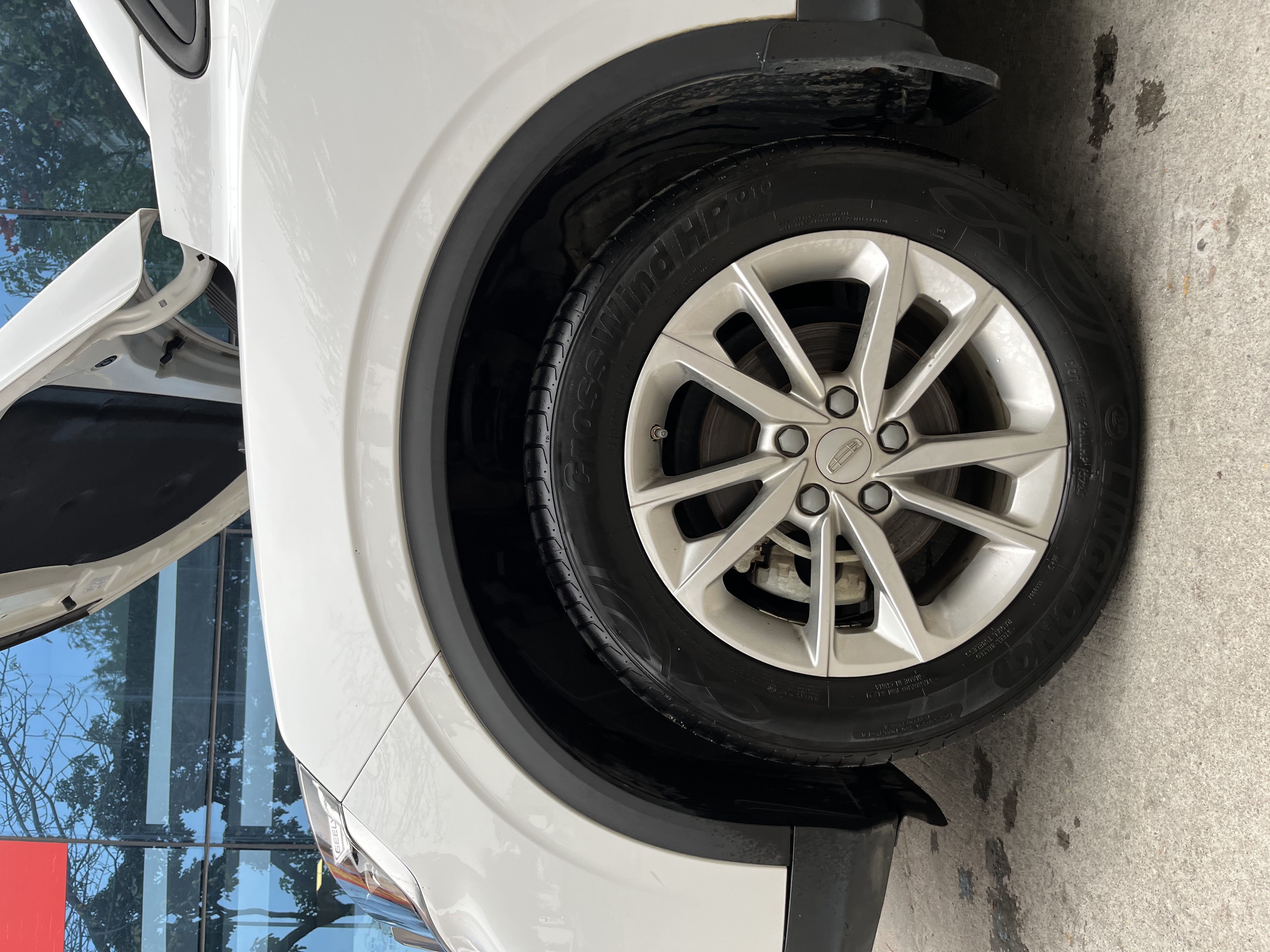 GEELY Coolray 2020 car image #9