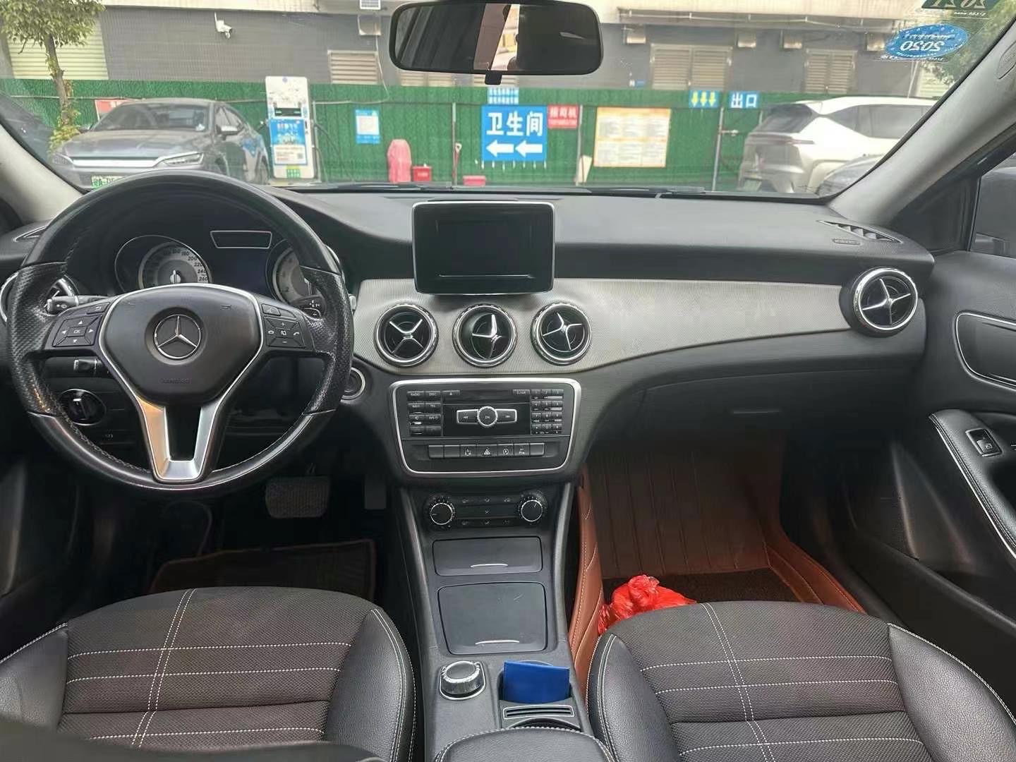 Mercedes-Benz GLA Class (Imported) 2015 #9 Mercedes-Benz GLA Class (Imported) 2015 car image #9