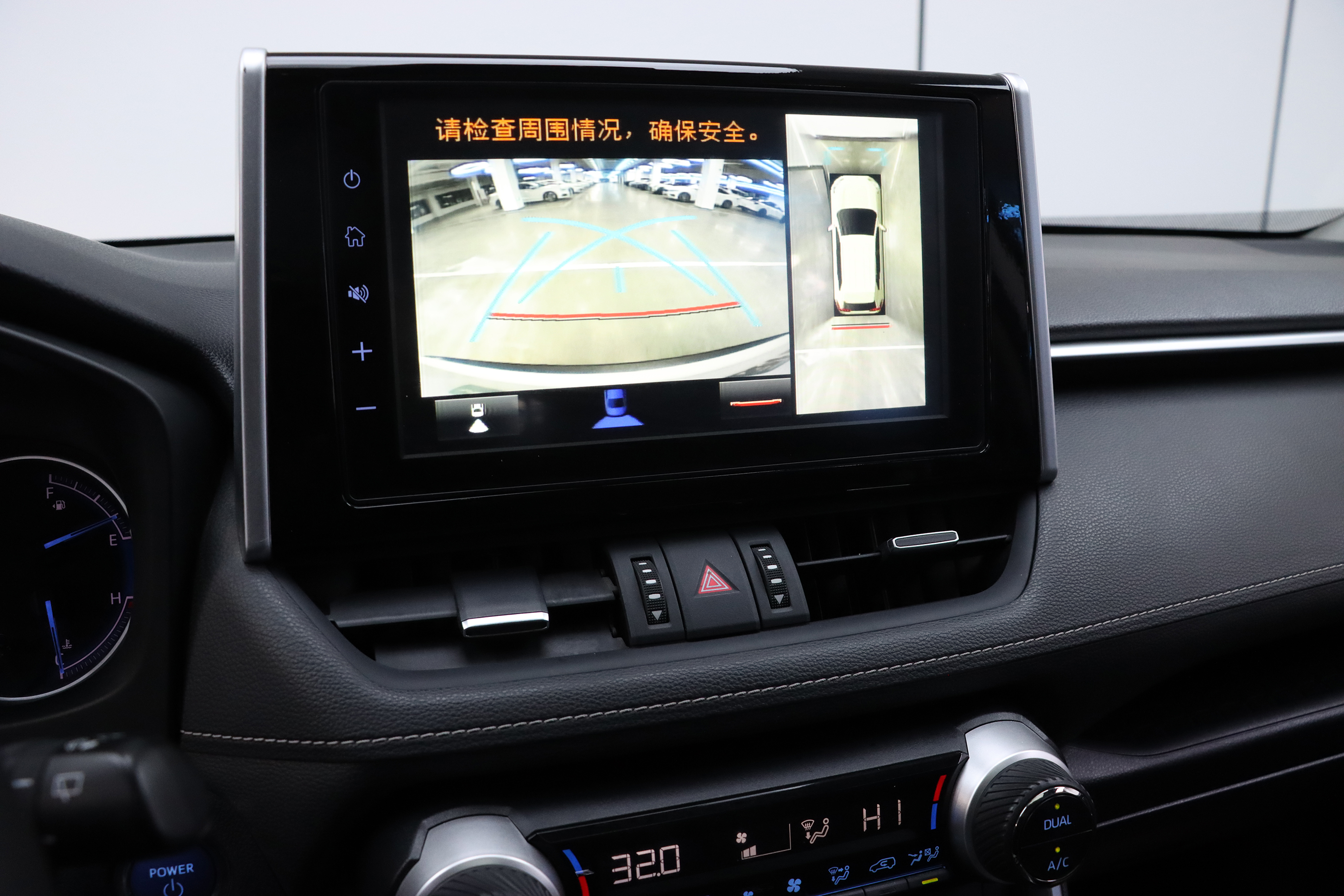 Toyota RAV4 2020 car image #9