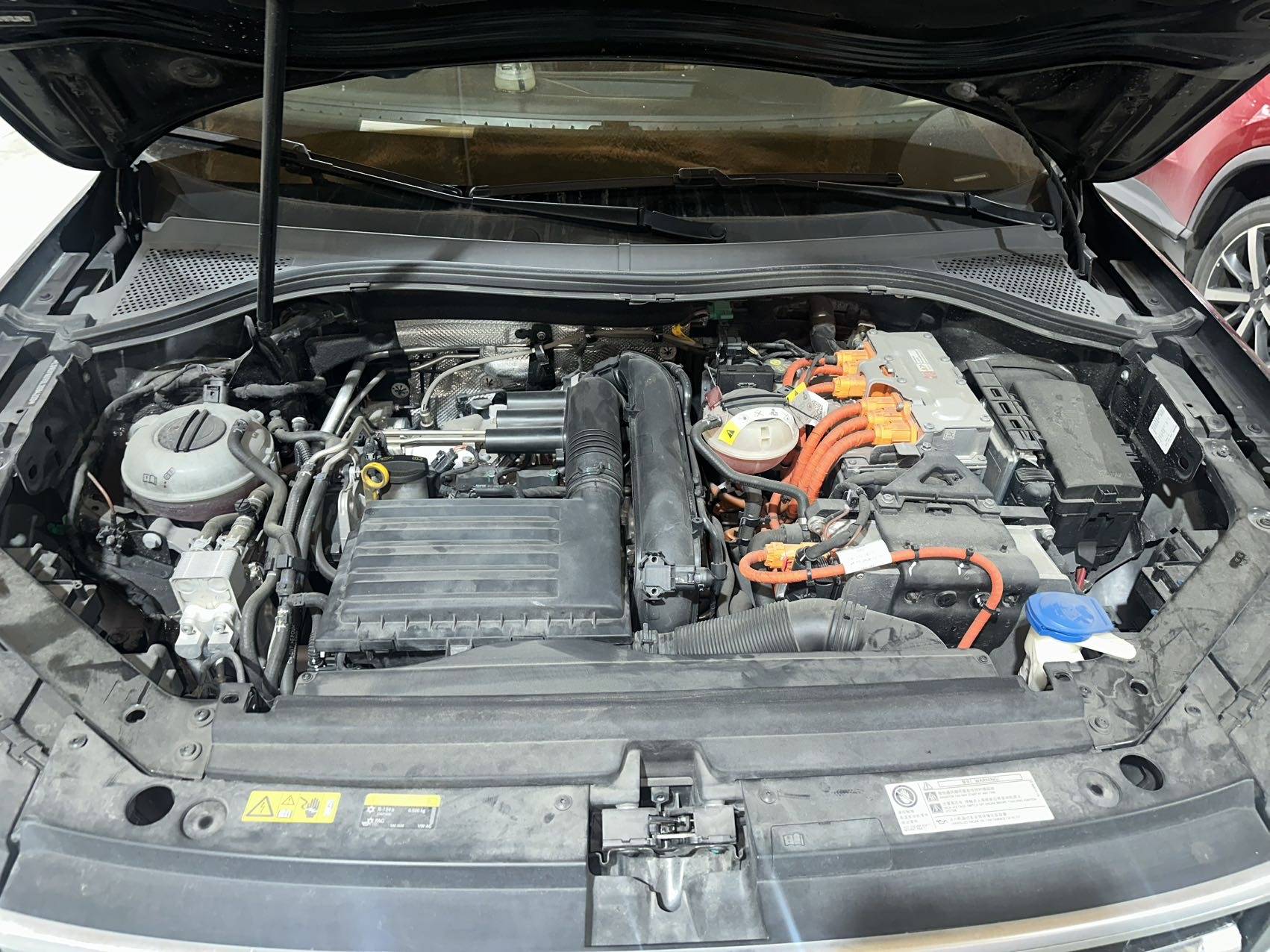 Volkswagen Tiguan L New Energy 2020 изображение автомобиля #9