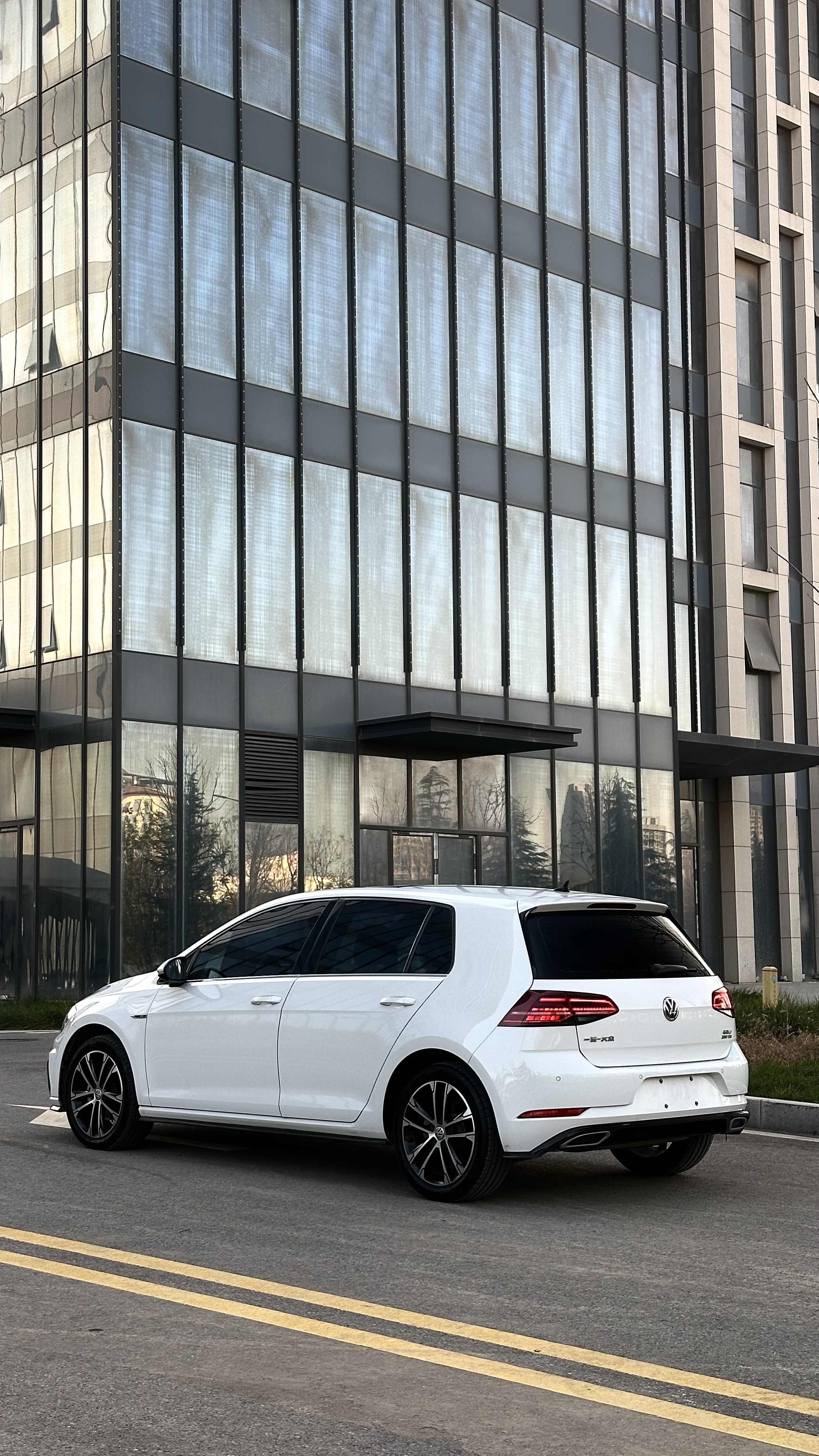 Volkswagen Golf 2020 #9 Volkswagen Golf 2020 car image #9