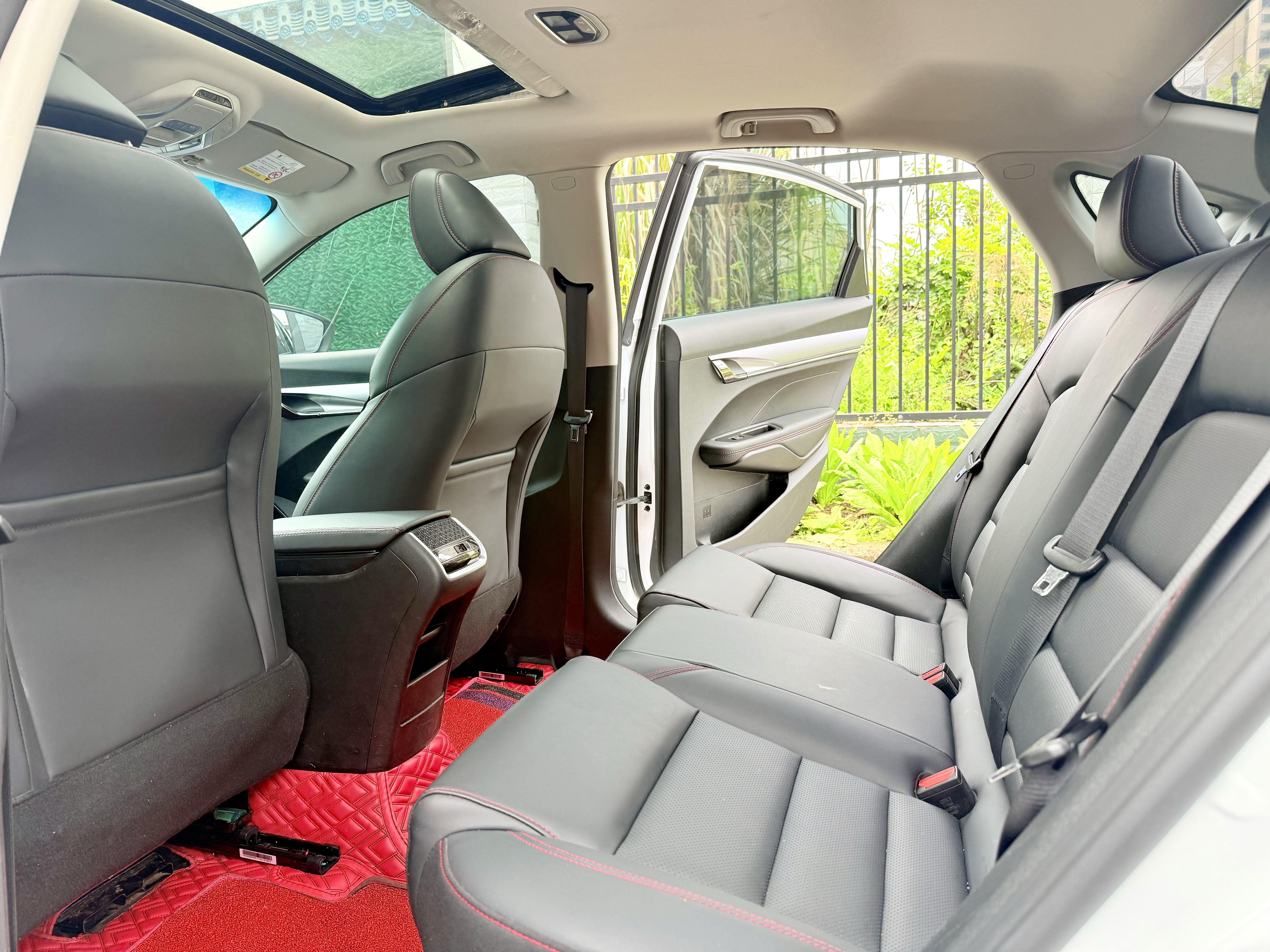 GEELY Binray 2020 car image #9