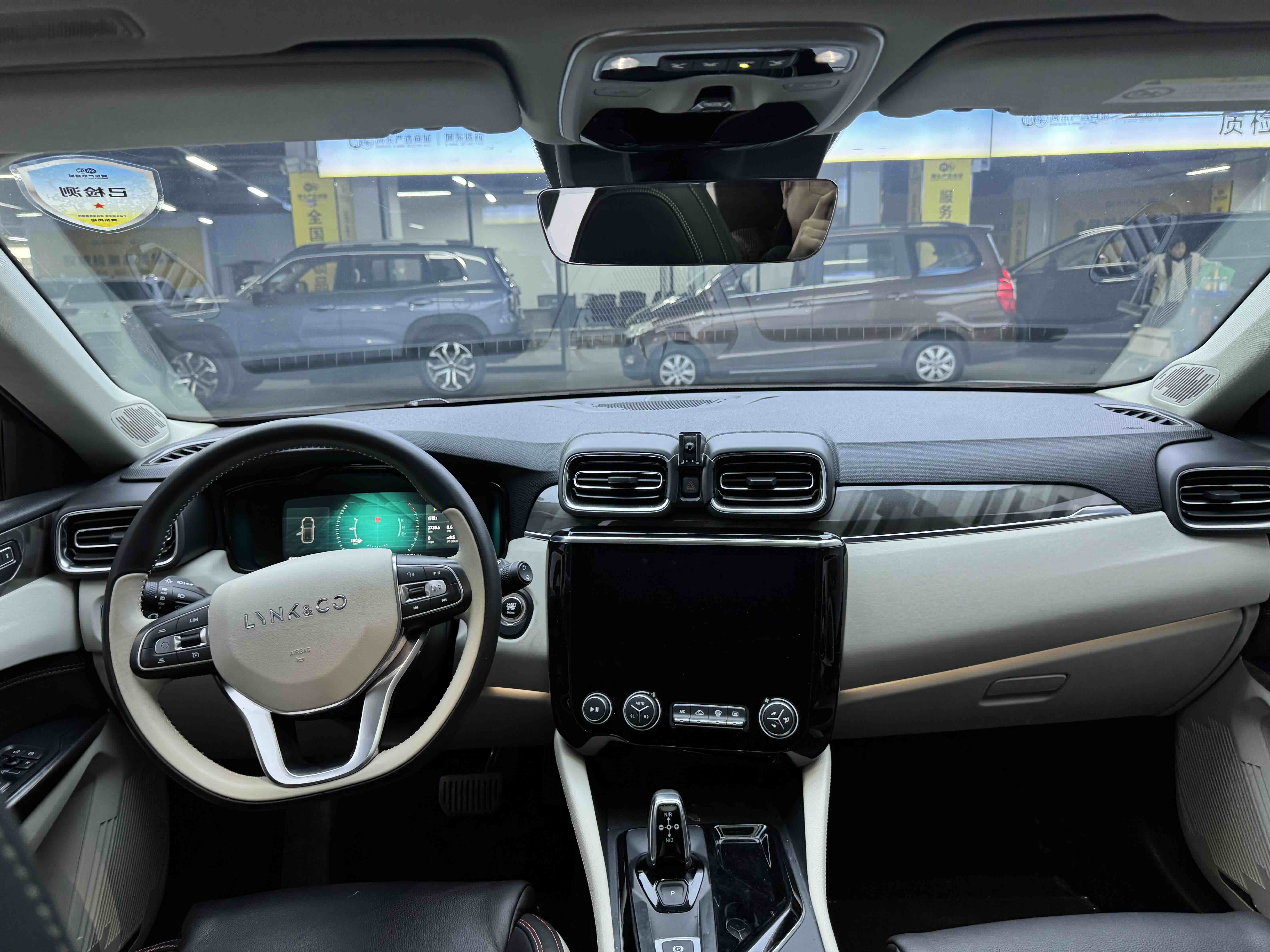 Lynk & Co 2020 #9 Lynk & Co 2020 car image #9