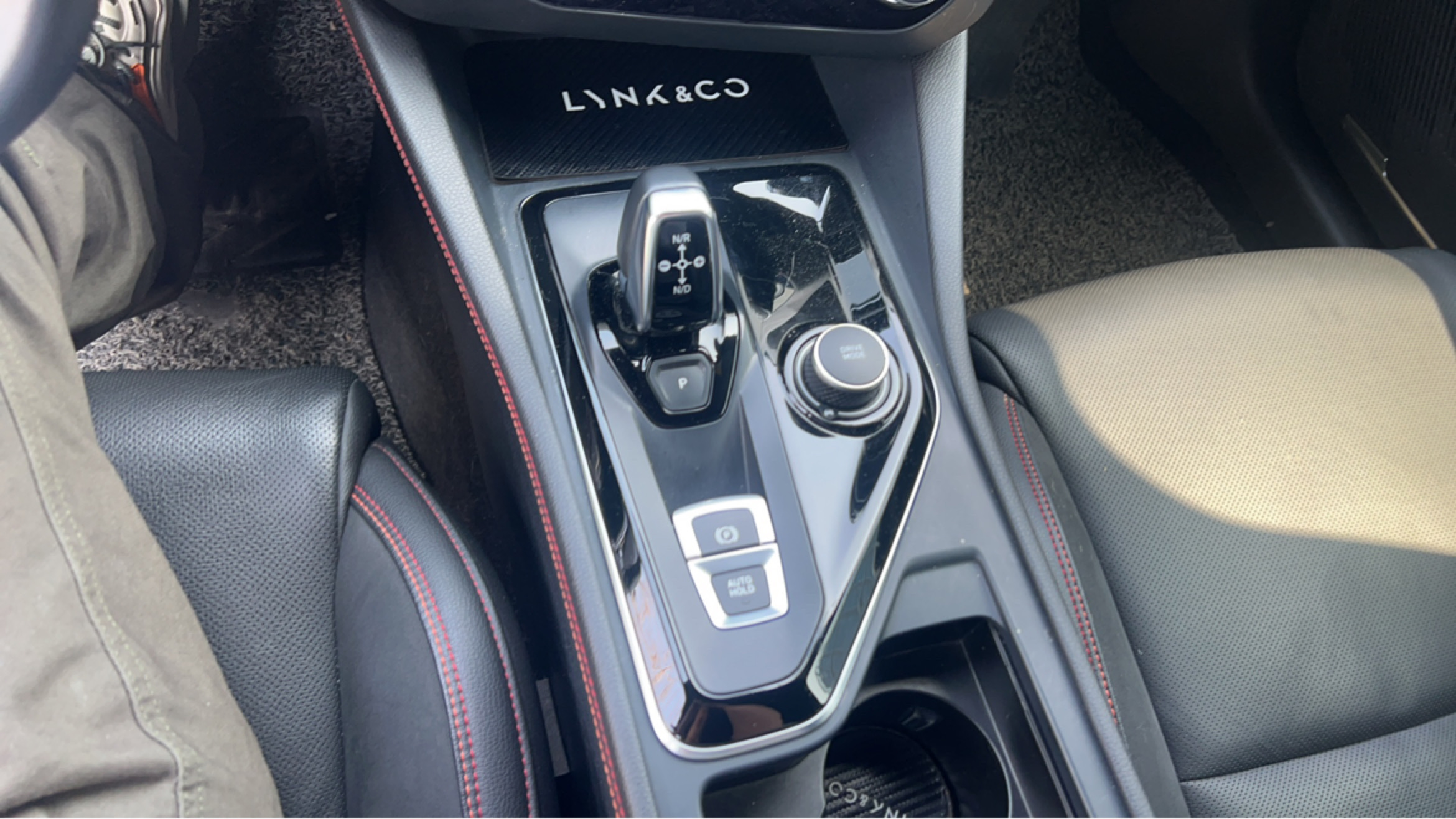 Lynk & Co 03 2020 car image #9