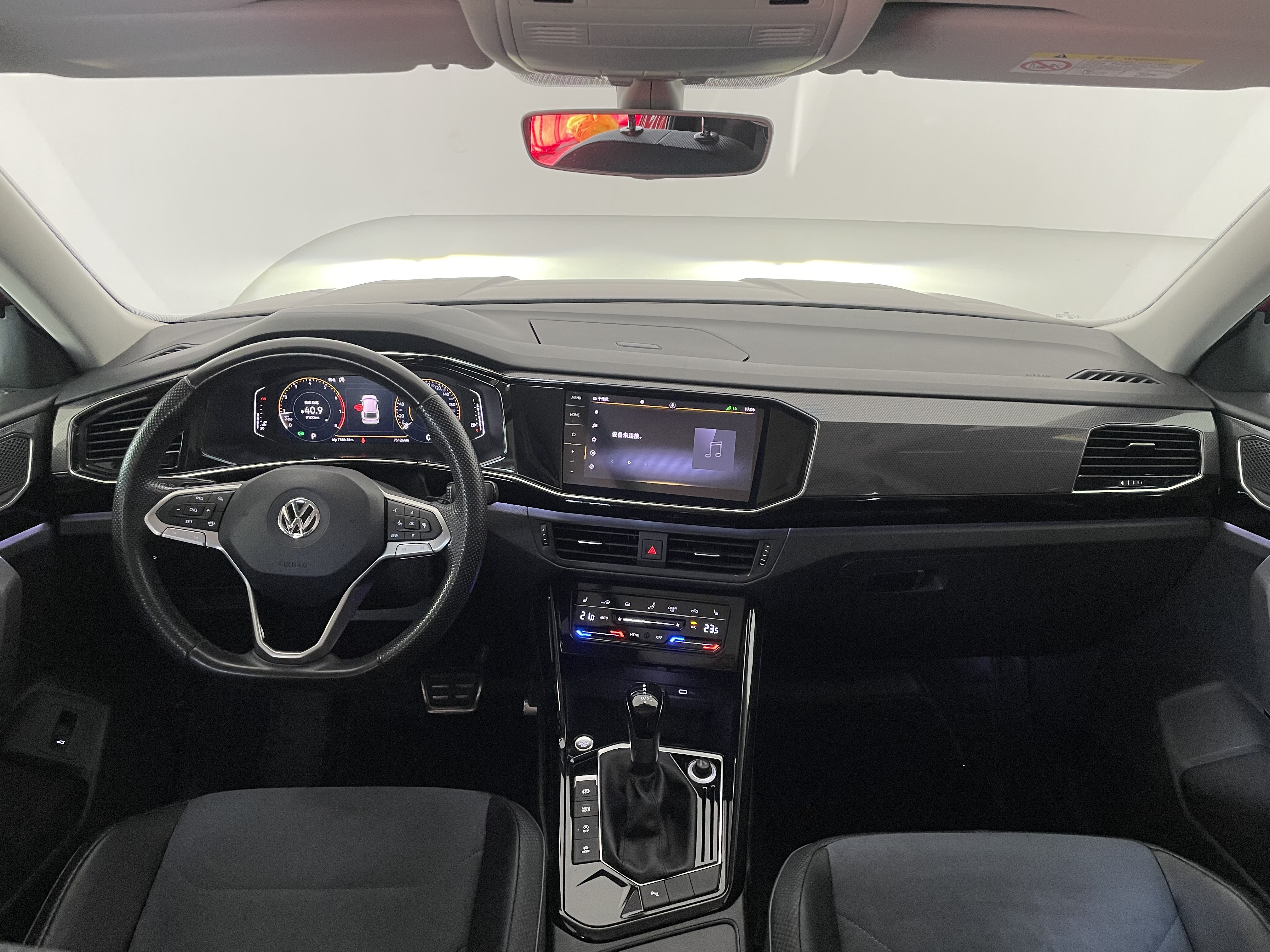 Volkswagen Tayron X 2021 car image #9