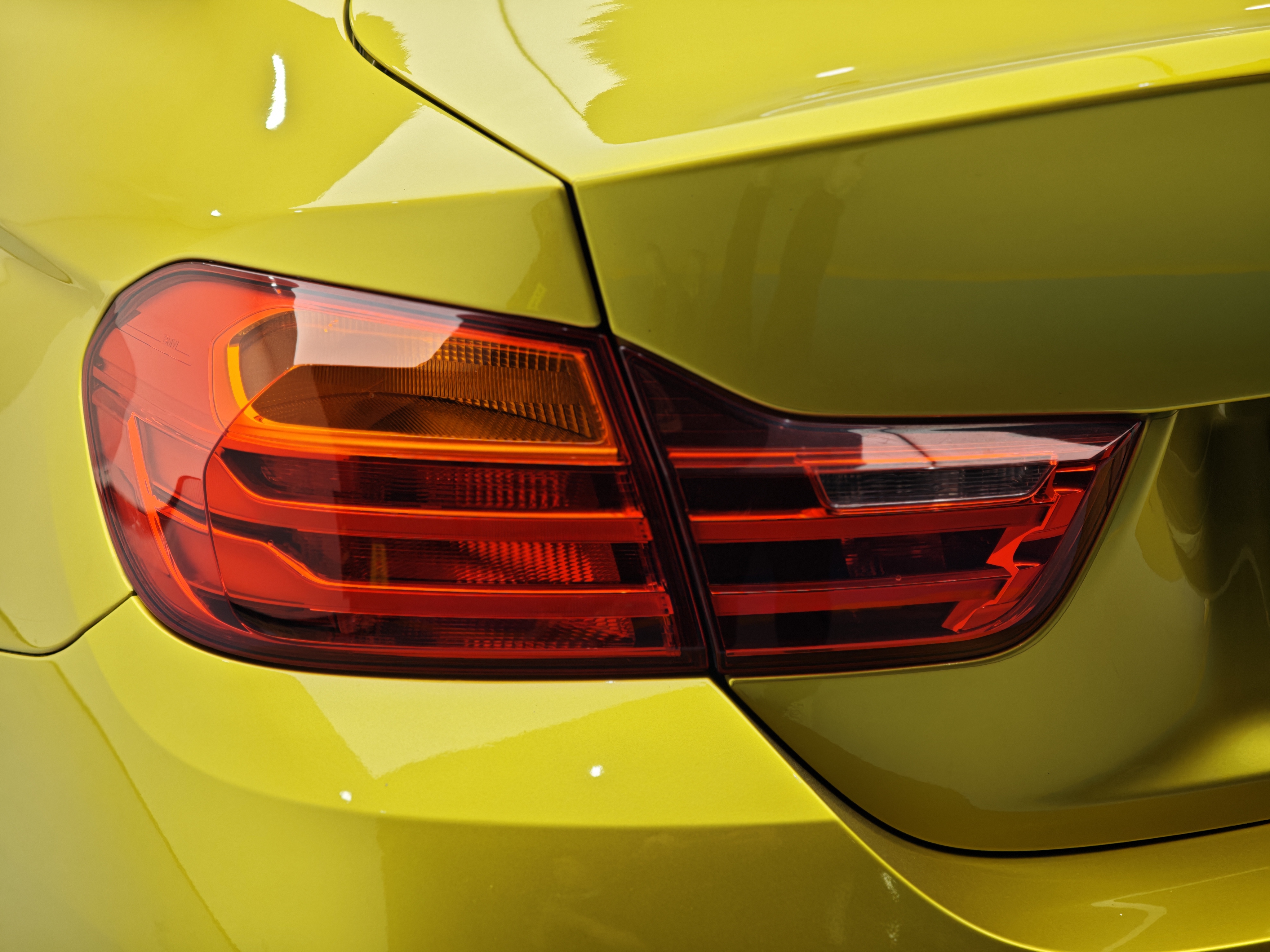 BMW M4 2016 car image #9
