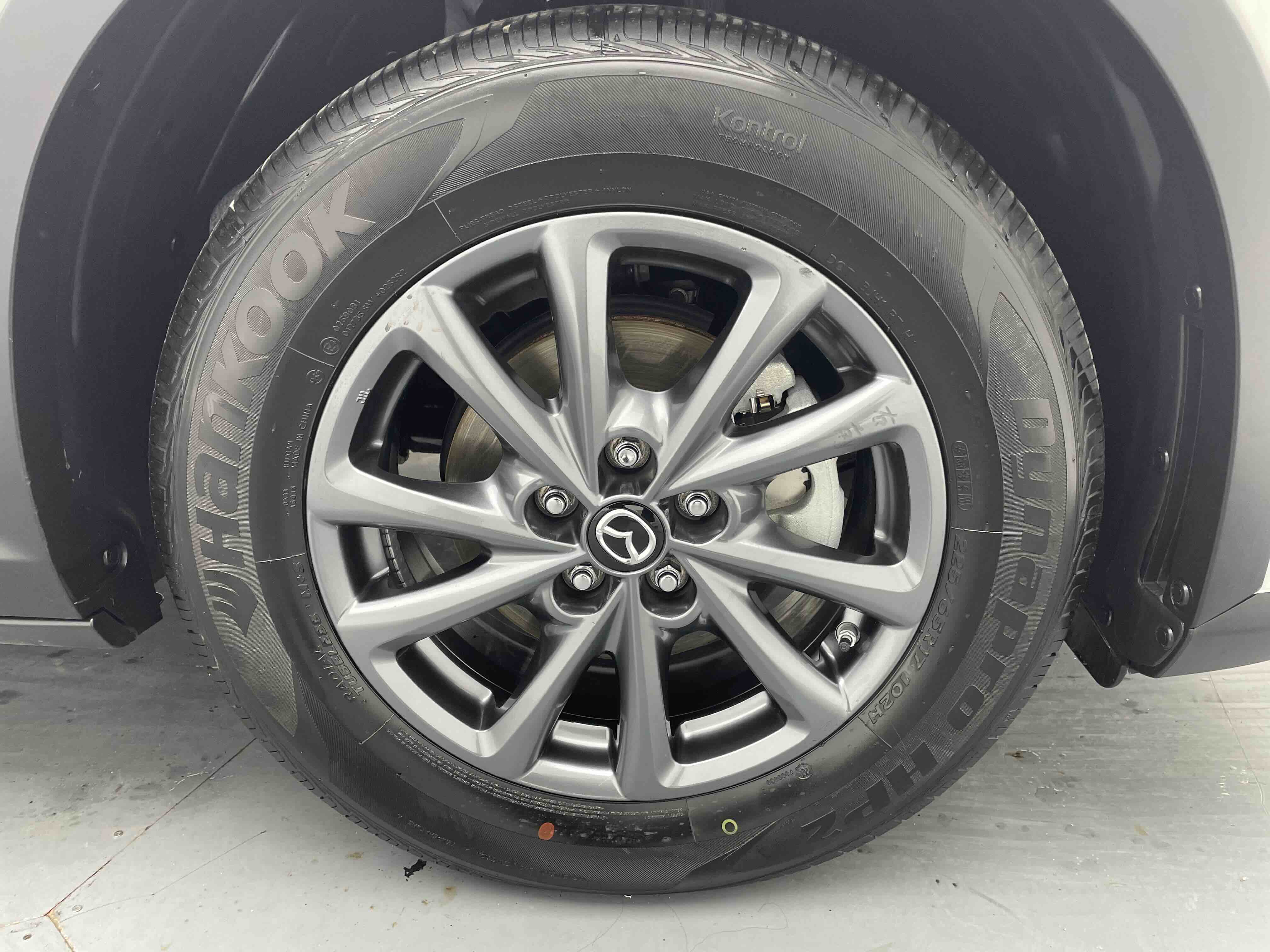 Mazda CX-4 2023 car image #9