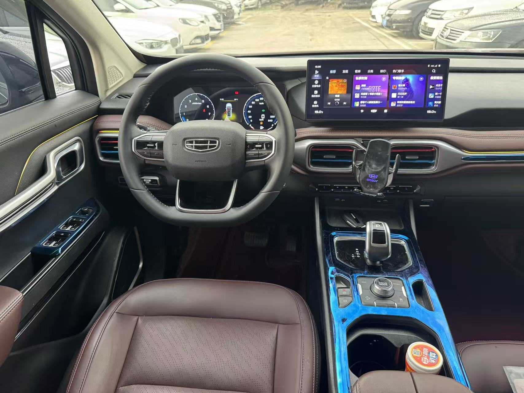 GEELY Okavango 2022 صورة سيارة #9