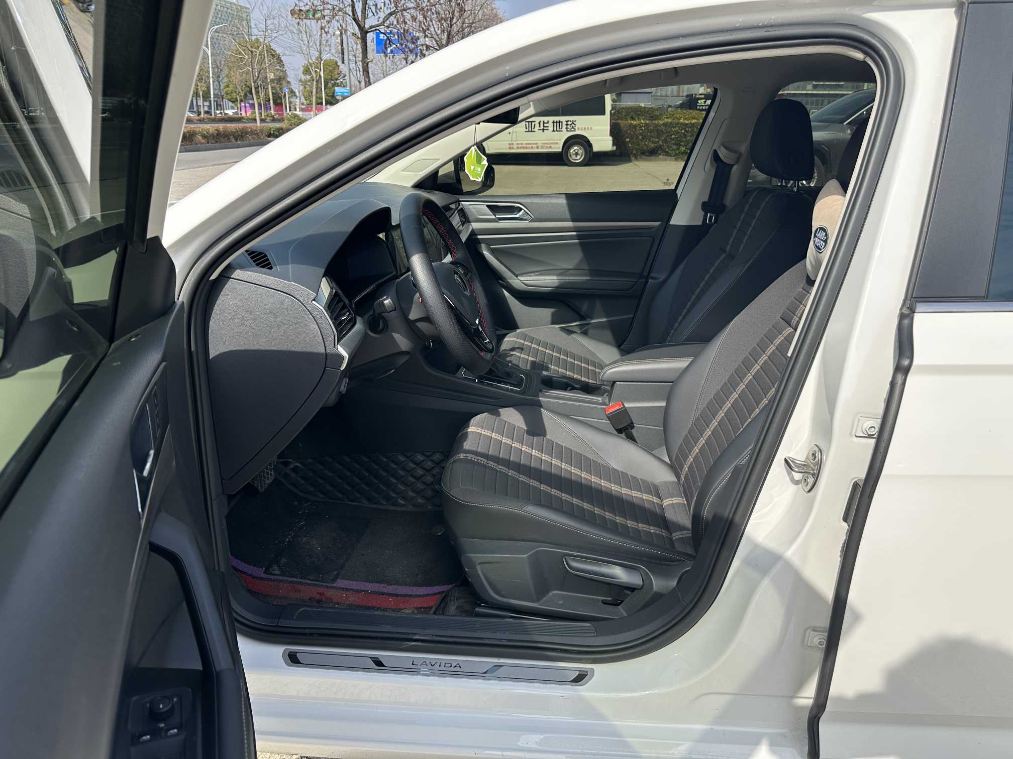 Volkswagen Lavida 2022 car image #9