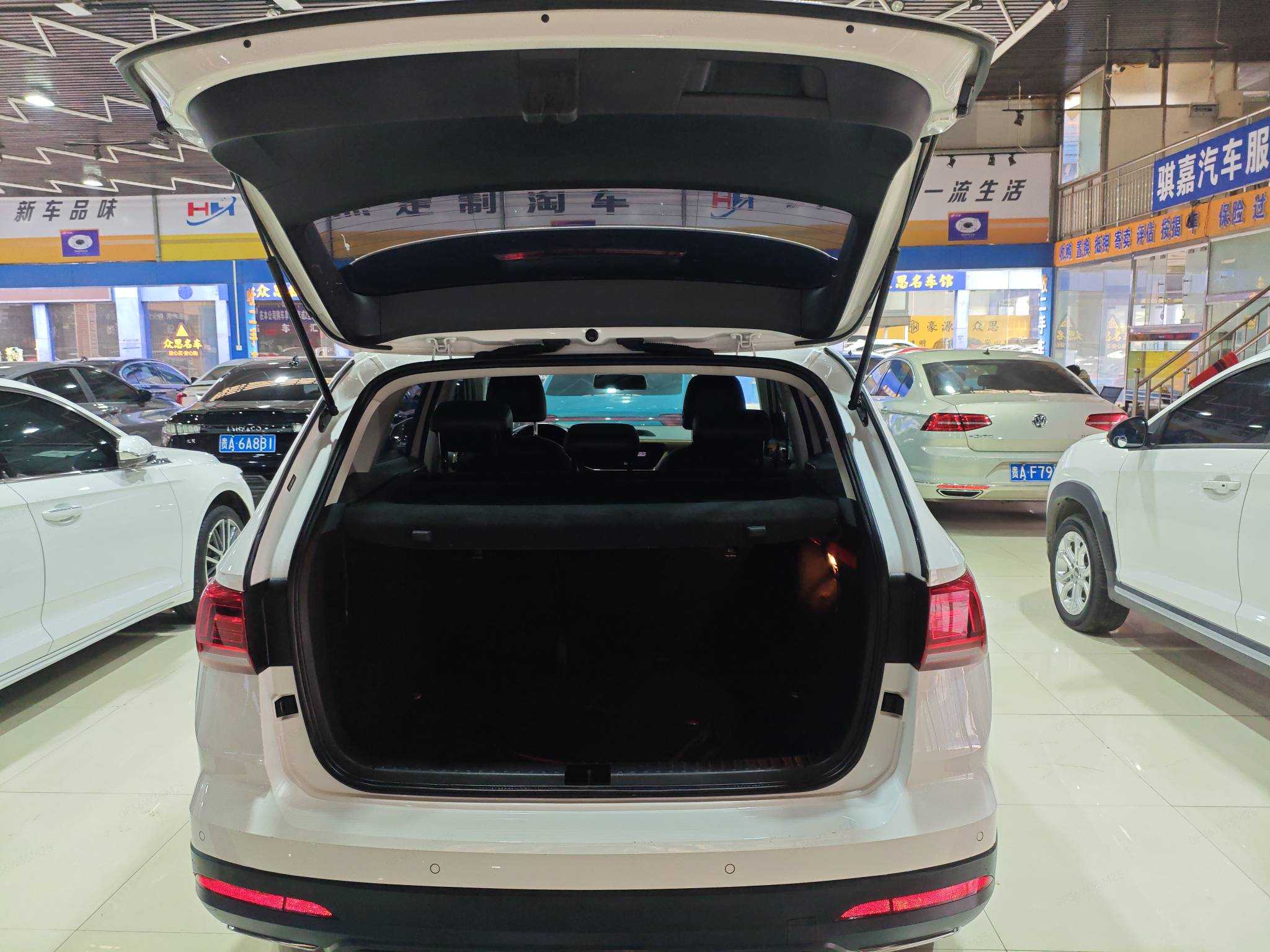 Volkswagen Tharu 2021 car image #9